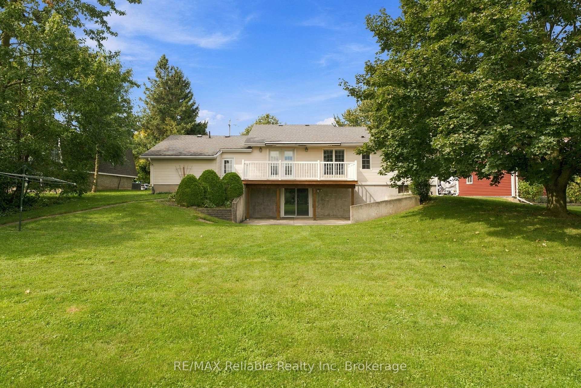 Photo 27 of 71 Kruse Drive, Huron East, Egmondville — HOMEH