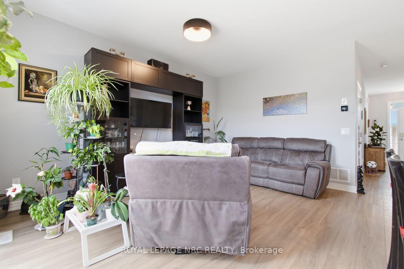 Photo 21 of 45 Wilkerson Street, Thorold, Hurricane/Merrittville — HOMEH