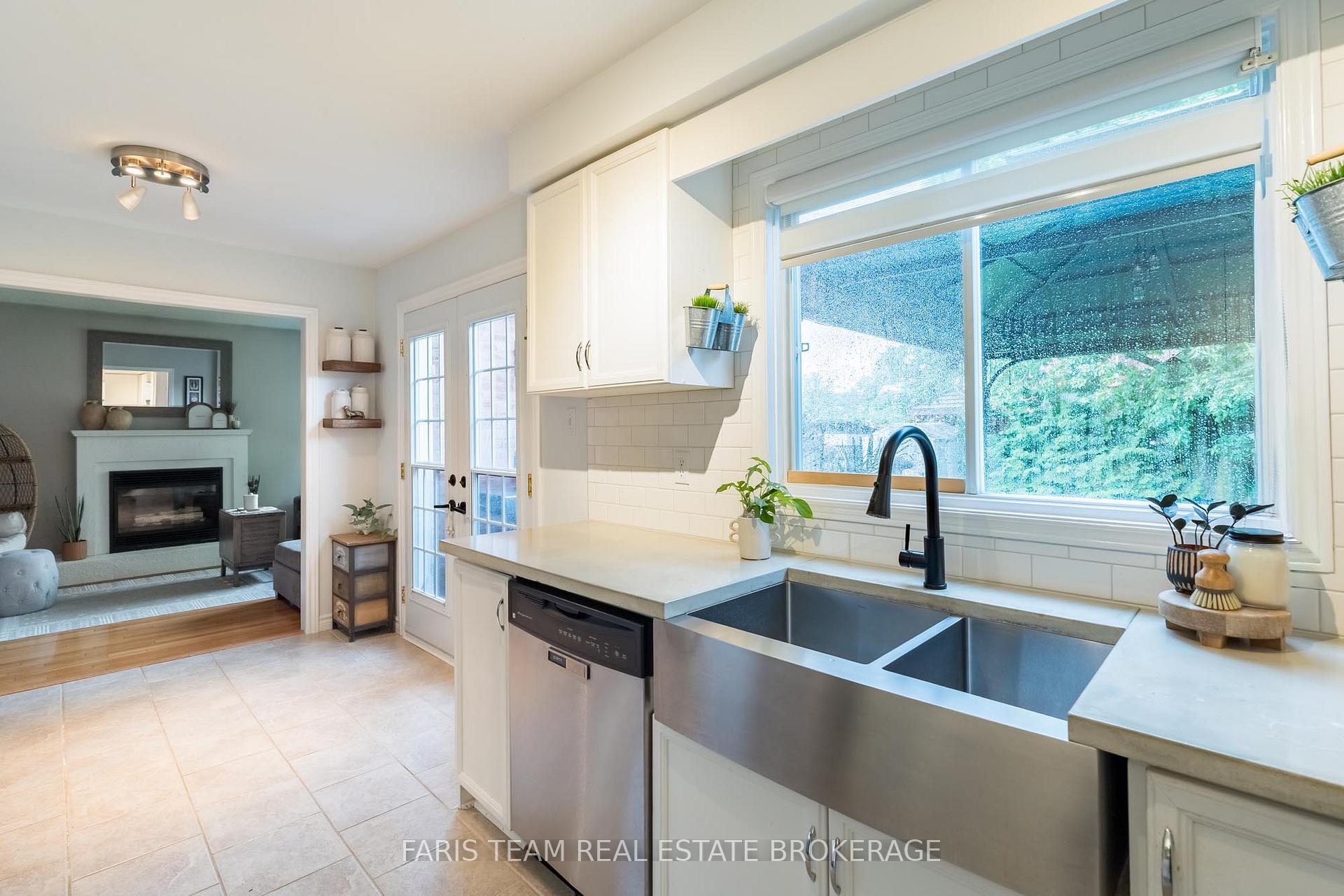 Photo 9 of 153 Cardinal Street, Barrie, Cundles East — HOMEH