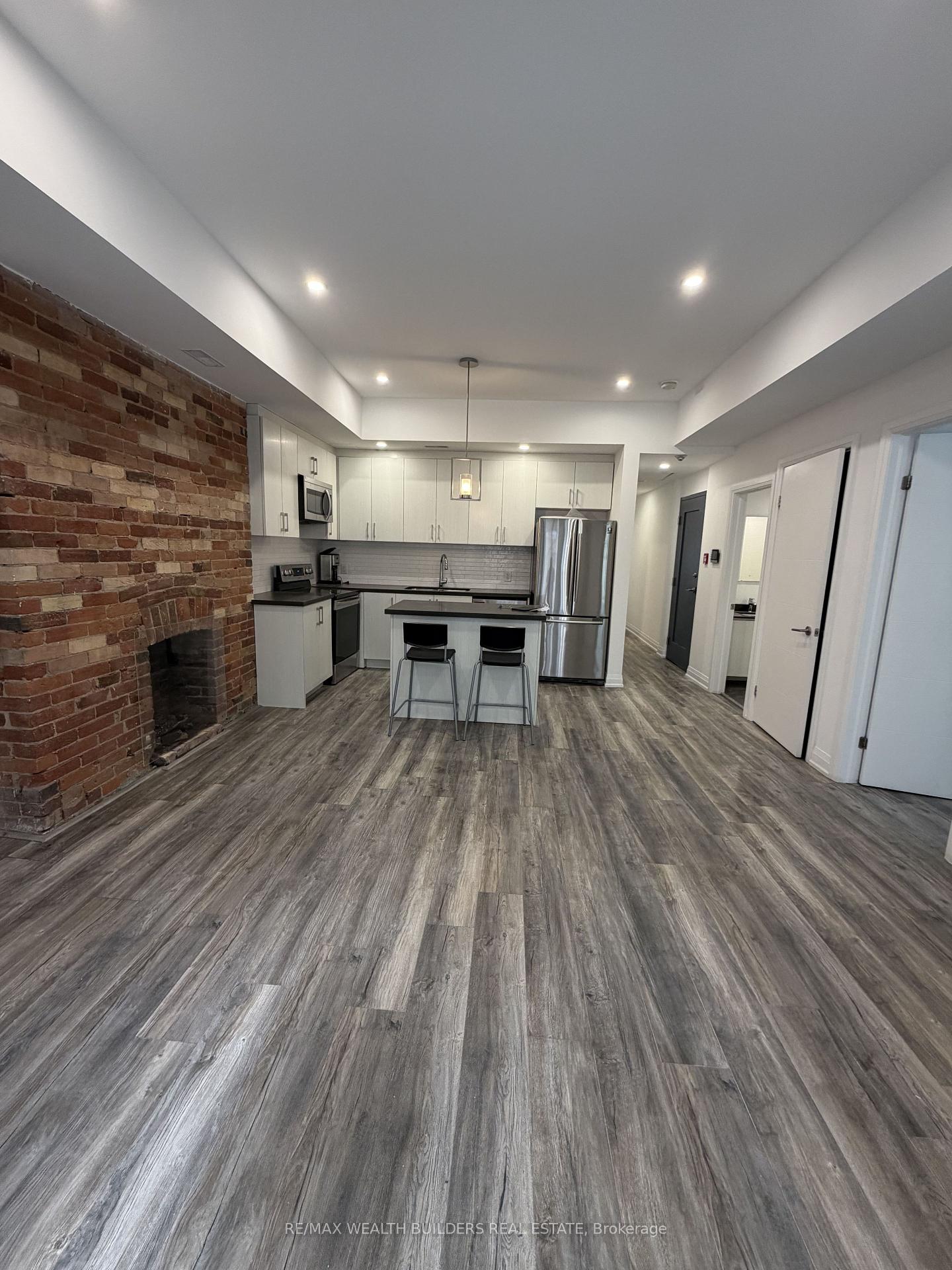 Photo 2 of Unit 4, 215 Jarvis Street, Toronto, Moss Park — HOMEH