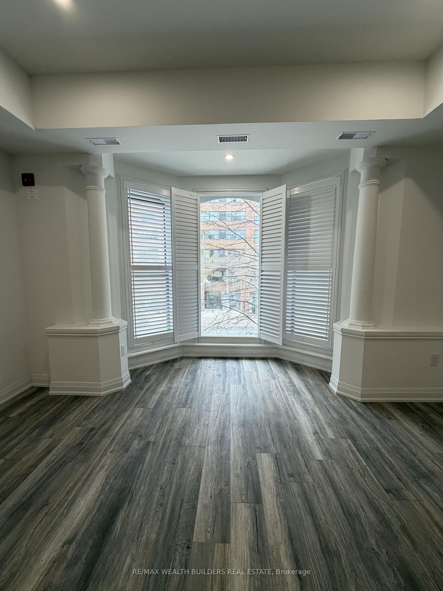Photo 6 of Unit 4, 215 Jarvis Street, Toronto, Moss Park — HOMEH