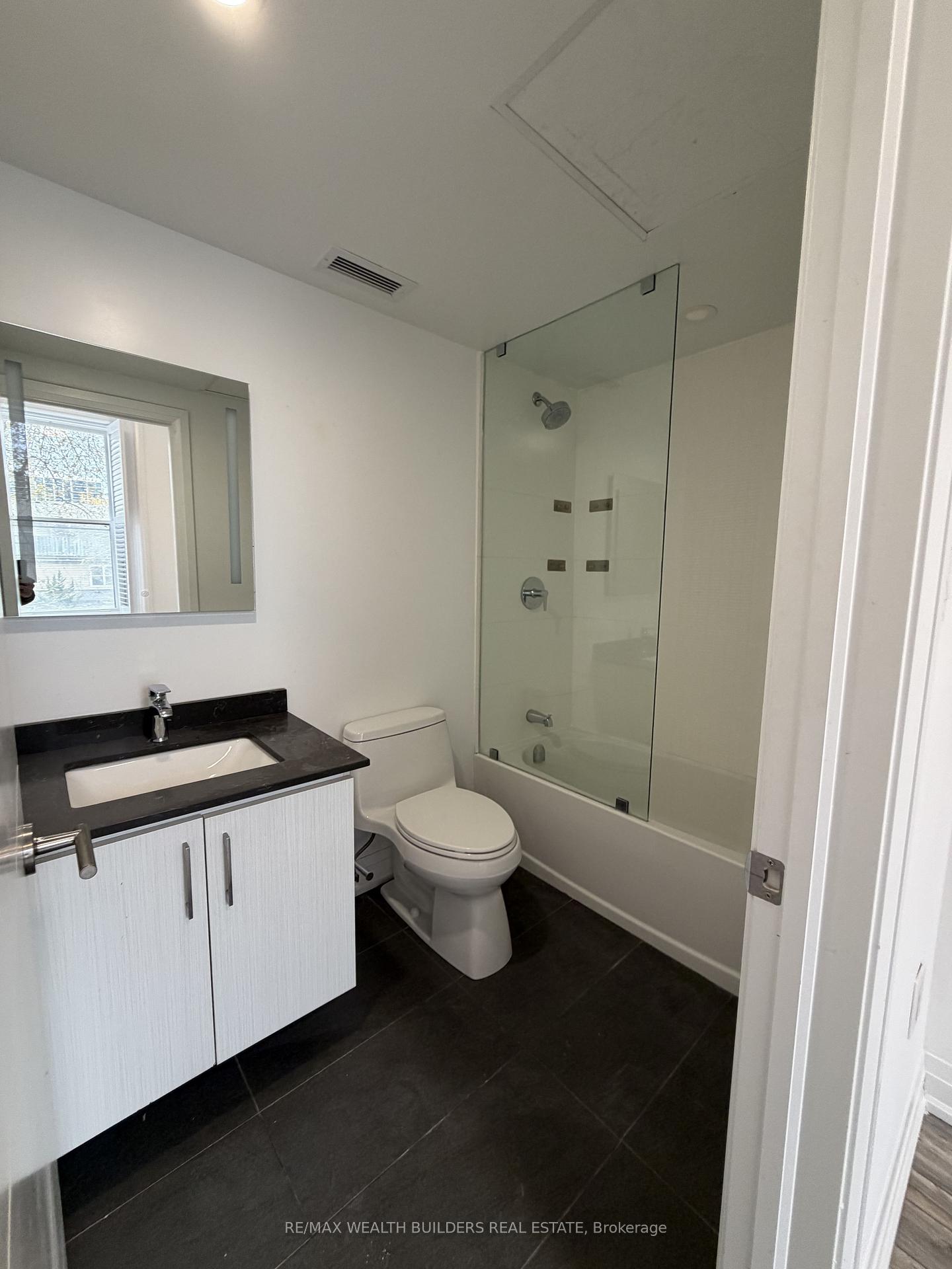 Photo 12 of Unit 4, 215 Jarvis Street, Toronto, Moss Park — HOMEH