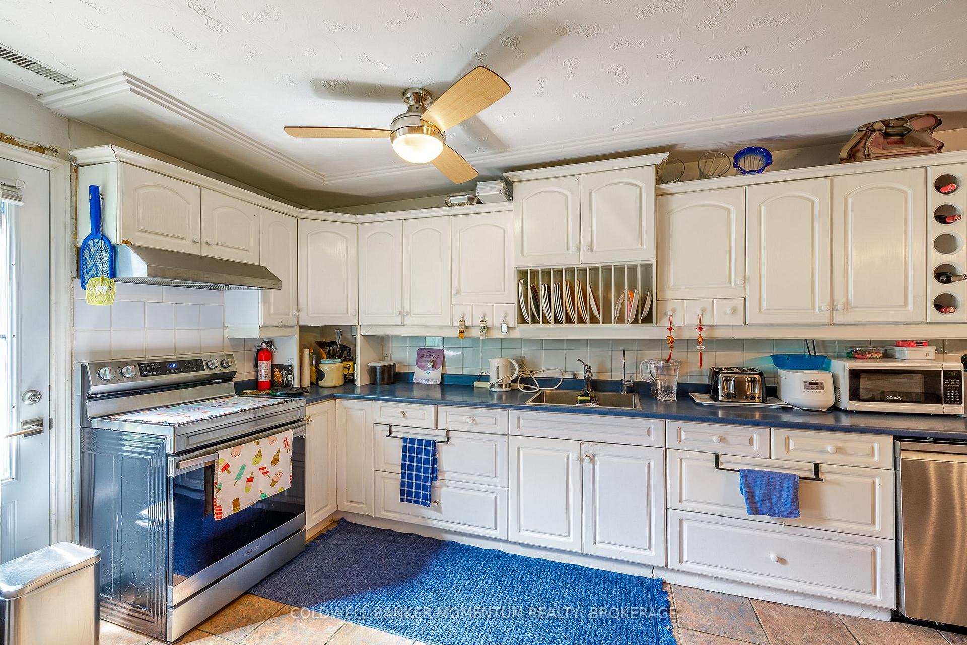 Photo 7 of 2742 Bennett Rd, Lincoln, Beamsville — HOMEH