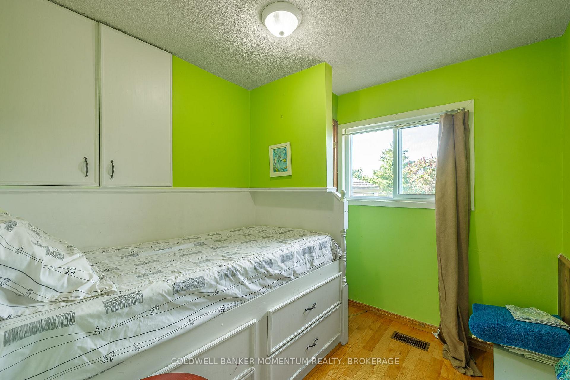 Photo 18 of 2742 Bennett Rd, Lincoln, Beamsville — HOMEH