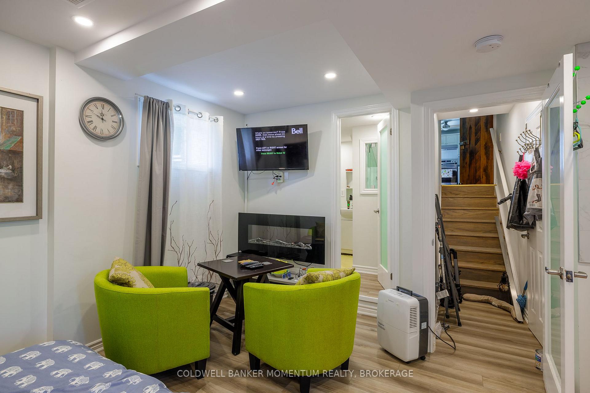 Photo 24 of 2742 Bennett Rd, Lincoln, Beamsville — HOMEH