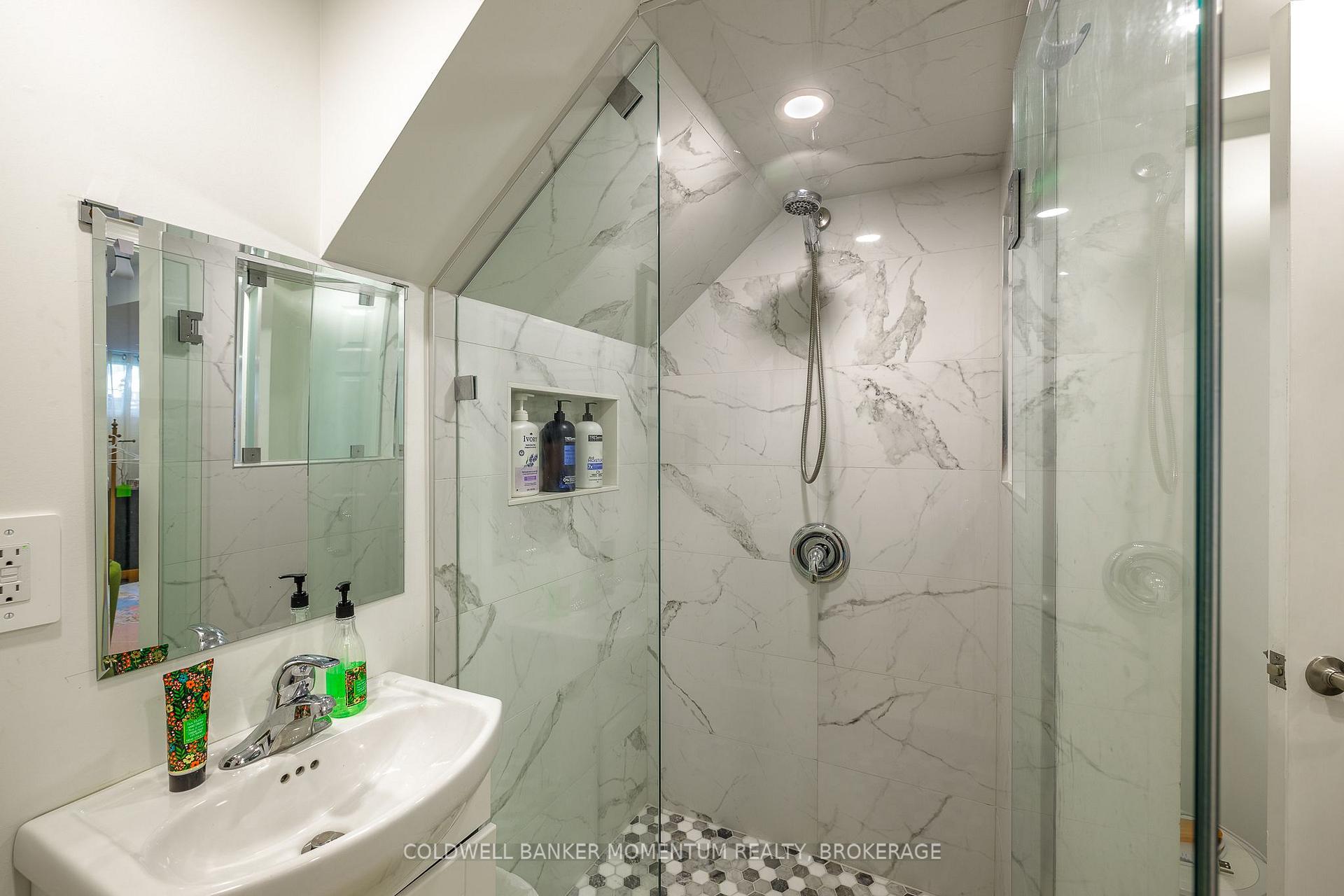 Photo 27 of 2742 Bennett Rd, Lincoln, Beamsville — HOMEH