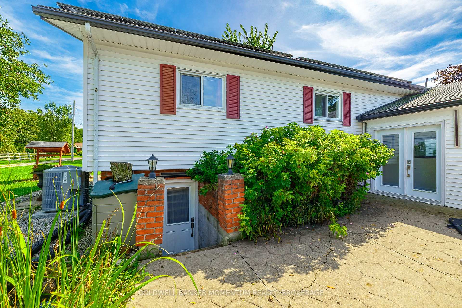 Photo 32 of 2742 Bennett Rd, Lincoln, Beamsville — HOMEH
