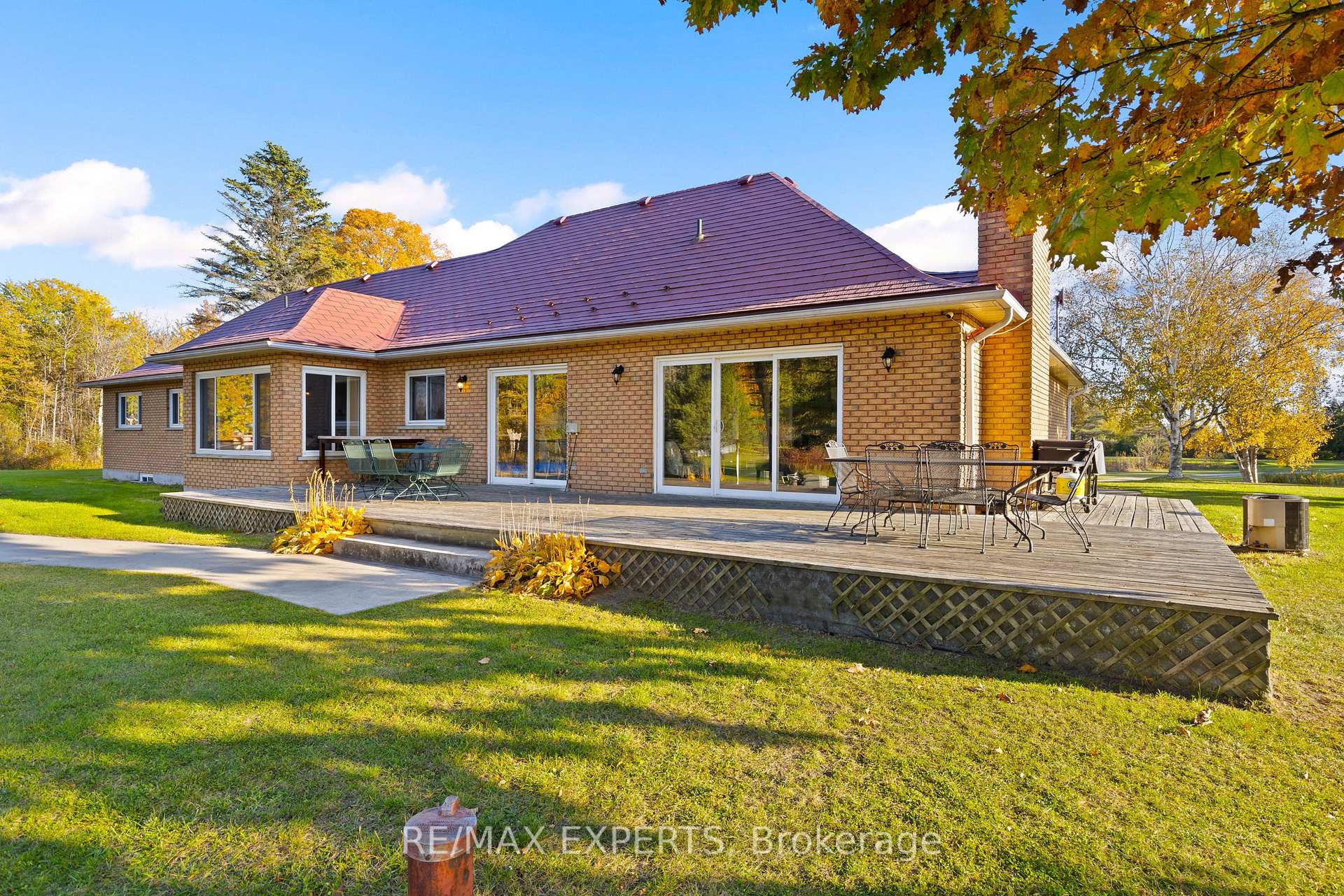 Photo 21 of 5188 Highway 26 W, Clearview, Rural Clearview — HOMEH