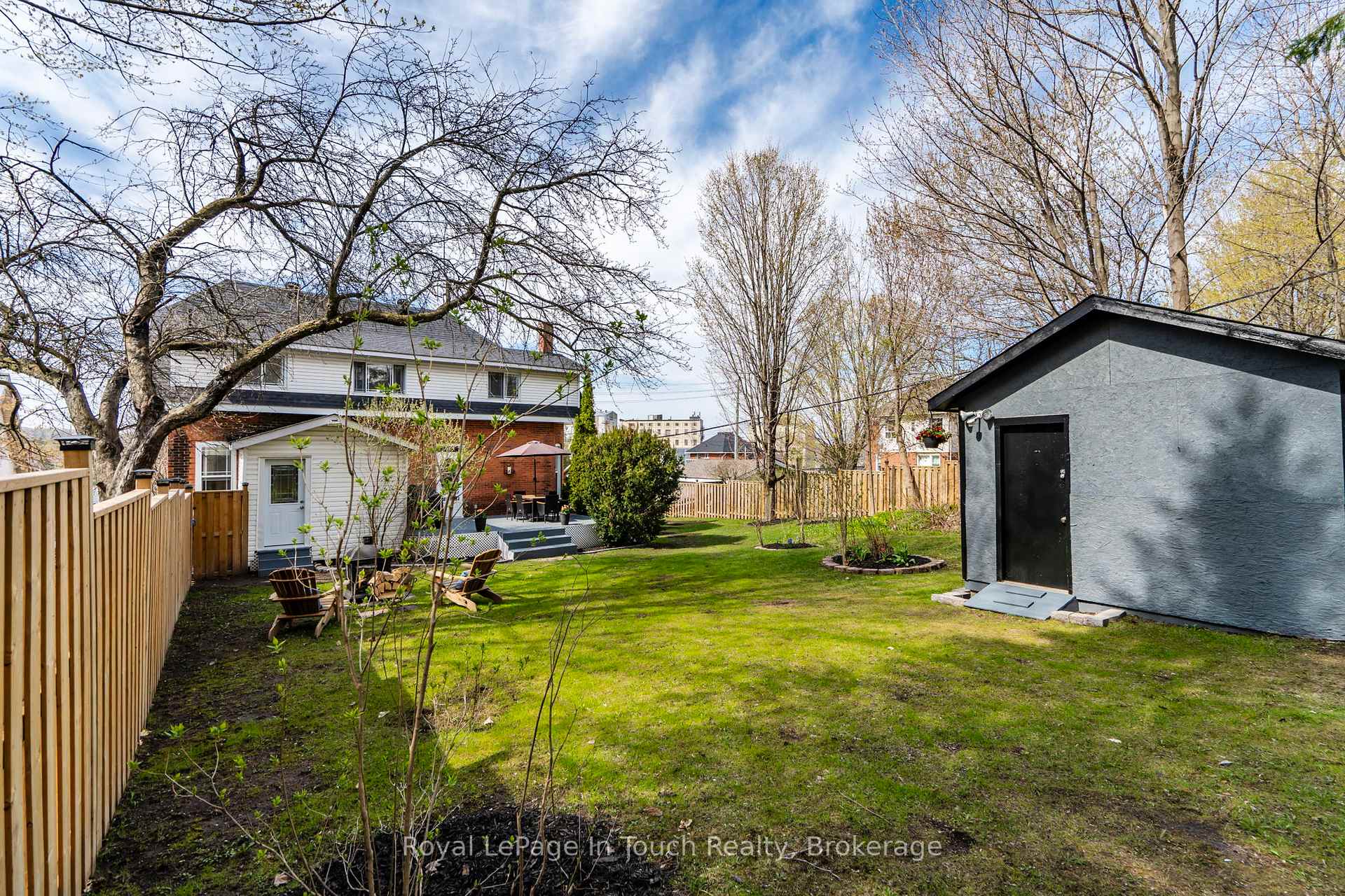 Photo 31 of 615 Bay Street, Midland — HOMEH