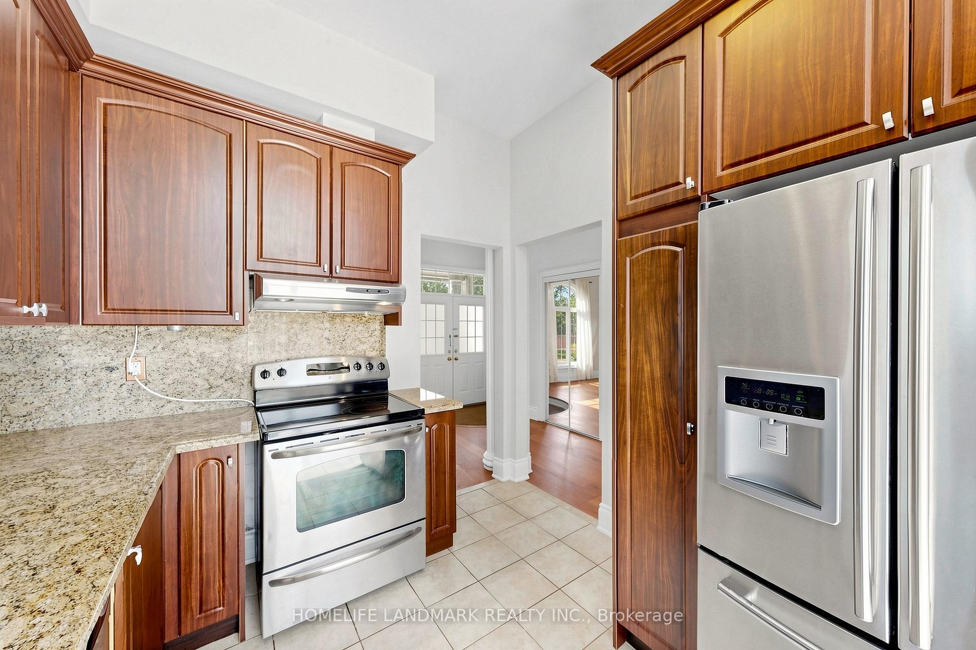 Photo 10 of 209 Redstone Road, Richmond Hill, Rouge Woods — HOMEH