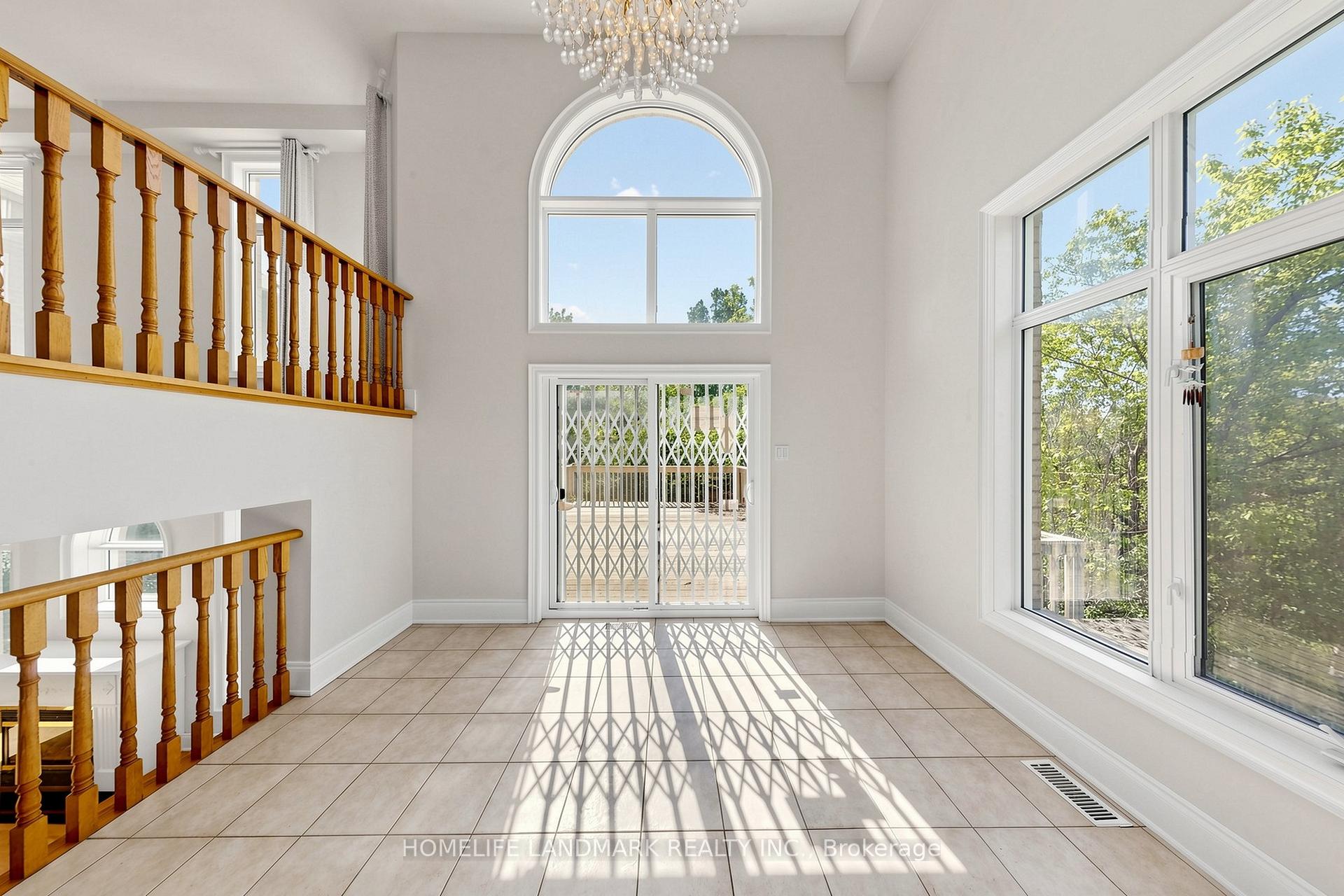 Photo 12 of 209 Redstone Road, Richmond Hill, Rouge Woods — HOMEH