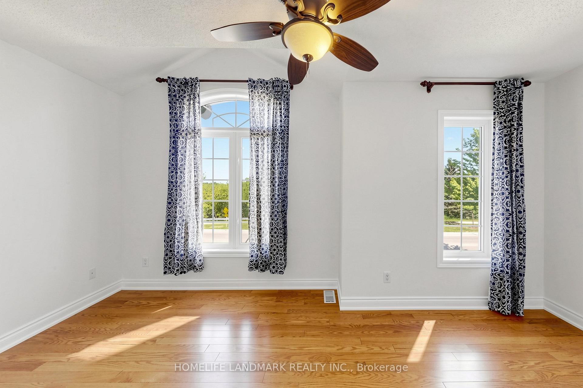Photo 20 of 209 Redstone Road, Richmond Hill, Rouge Woods — HOMEH