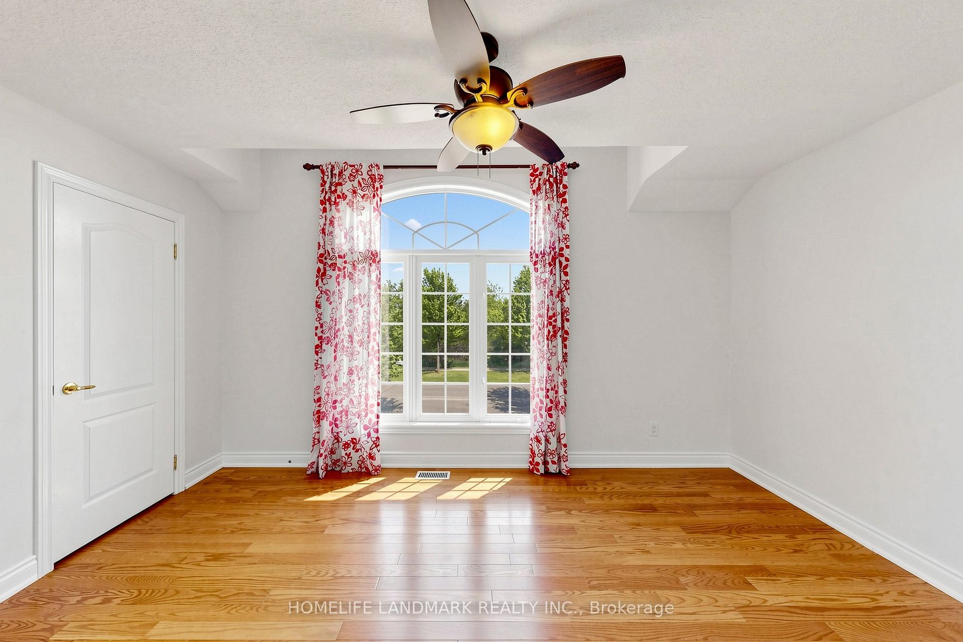 Photo 26 of 209 Redstone Road, Richmond Hill, Rouge Woods — HOMEH