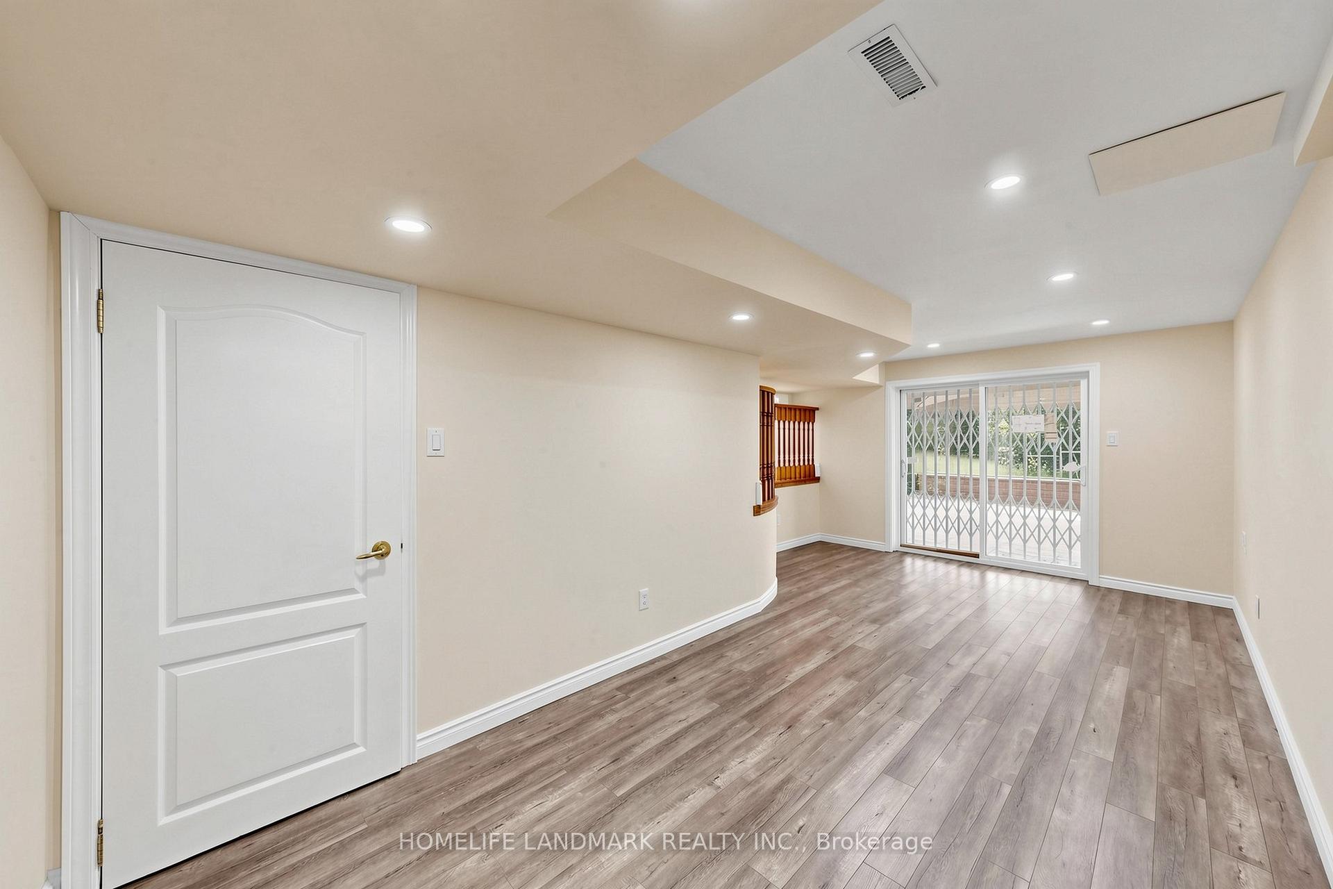 Photo 35 of 209 Redstone Road, Richmond Hill, Rouge Woods — HOMEH