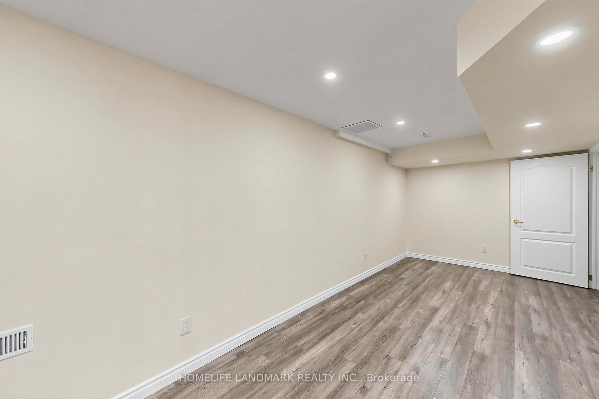 Photo 38 of 209 Redstone Road, Richmond Hill, Rouge Woods — HOMEH