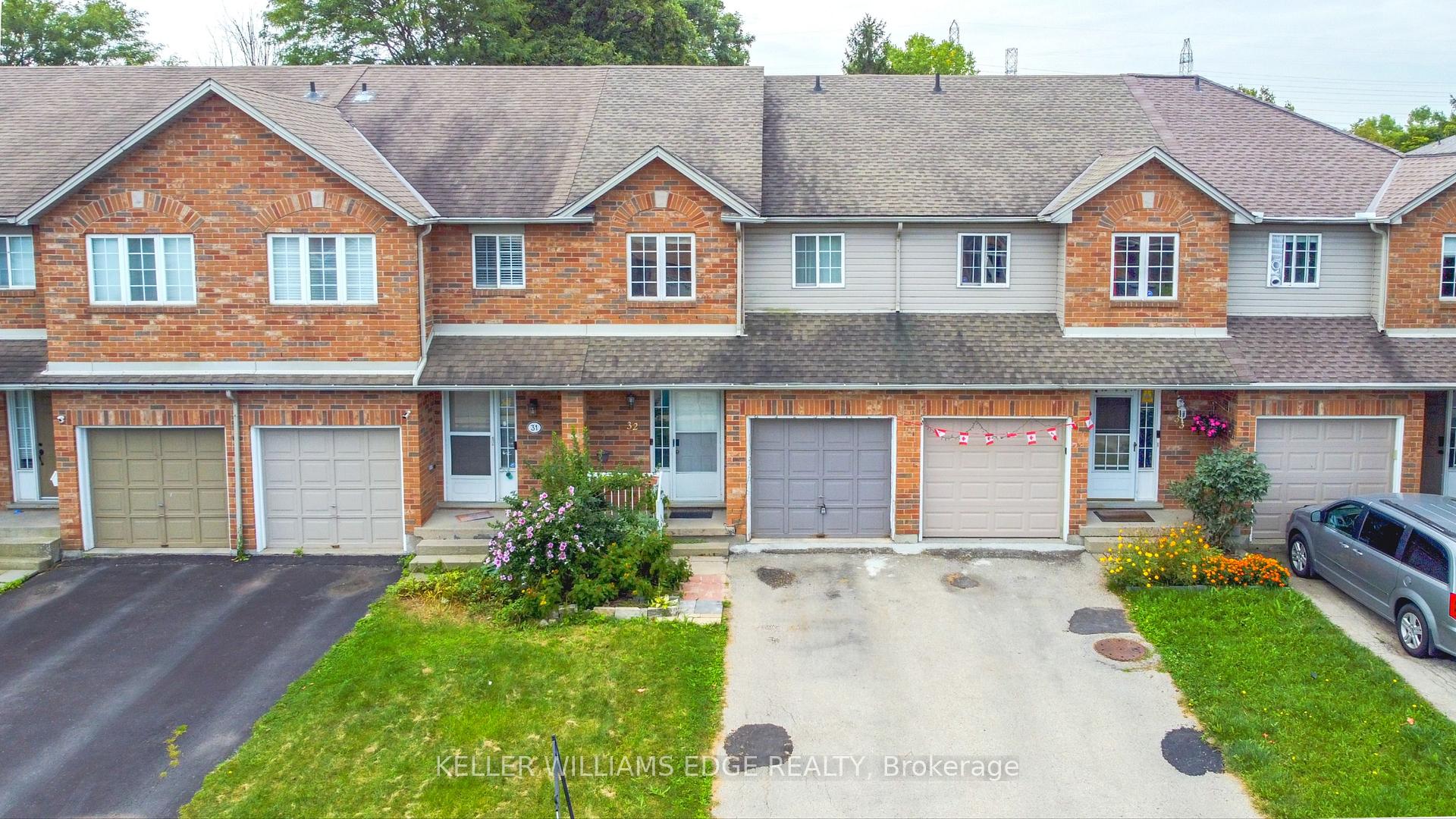 Photo 3 of Unit #32, 10 Cadham Boulevard, Hamilton, Broughton — HOMEH