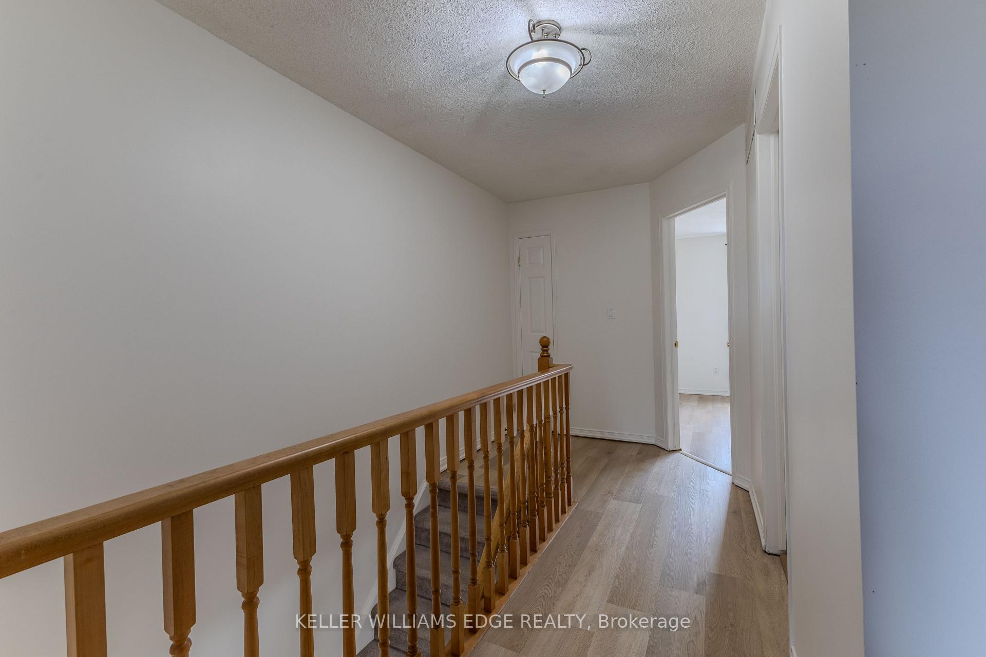 Photo 9 of Unit #32, 10 Cadham Boulevard, Hamilton, Broughton — HOMEH