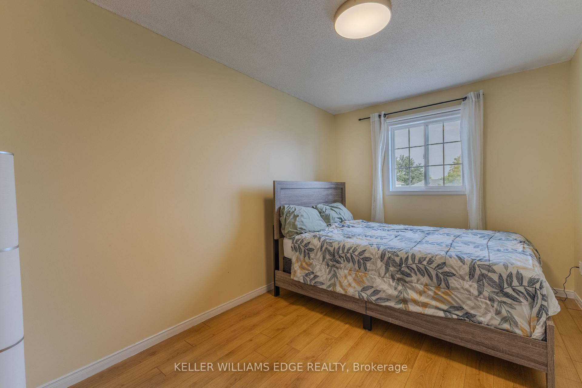 Photo 12 of Unit #32, 10 Cadham Boulevard, Hamilton, Broughton — HOMEH