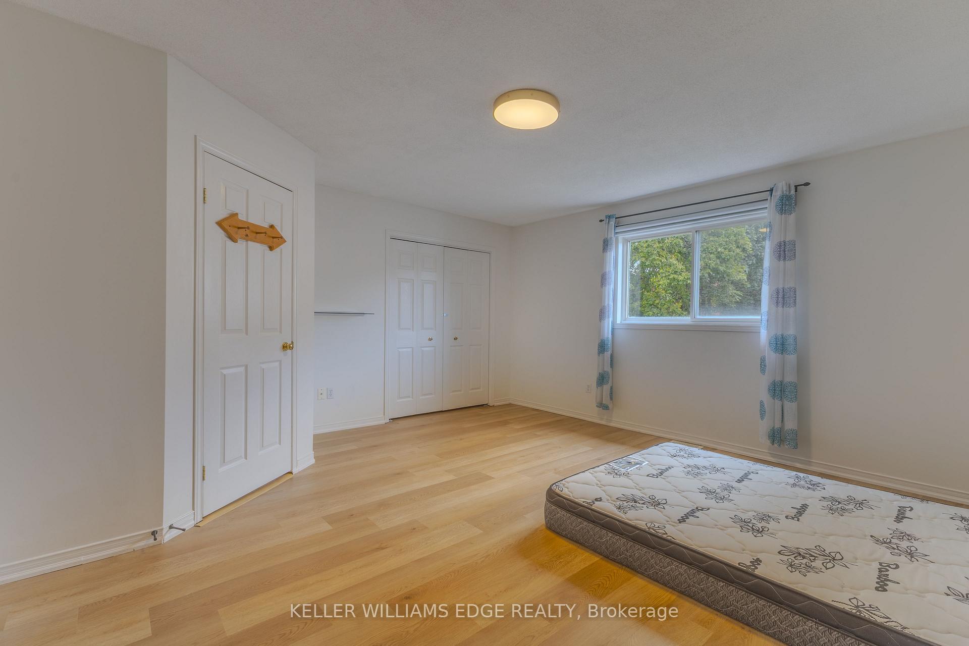 Photo 17 of Unit #32, 10 Cadham Boulevard, Hamilton, Broughton — HOMEH