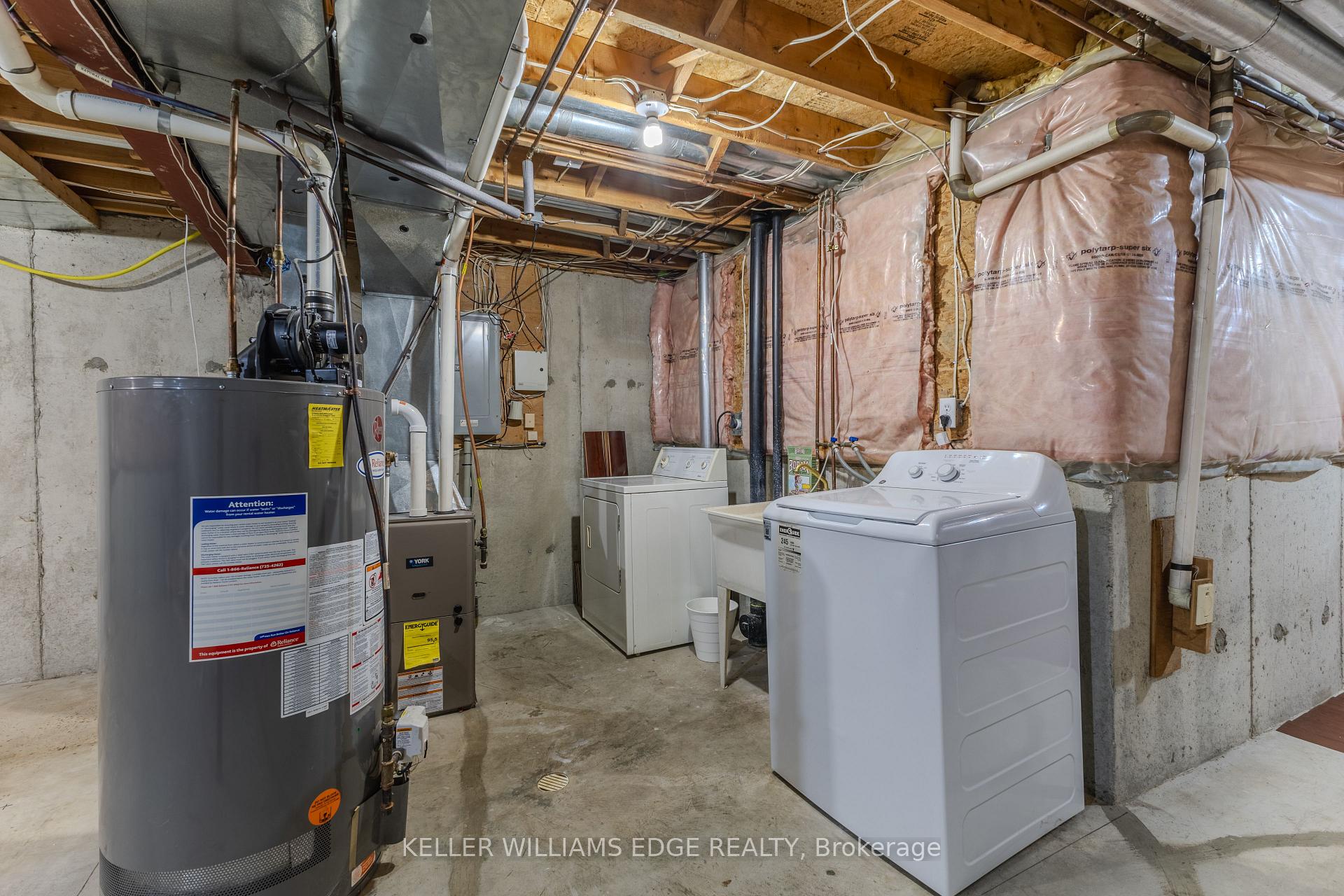 Photo 23 of Unit #32, 10 Cadham Boulevard, Hamilton, Broughton — HOMEH