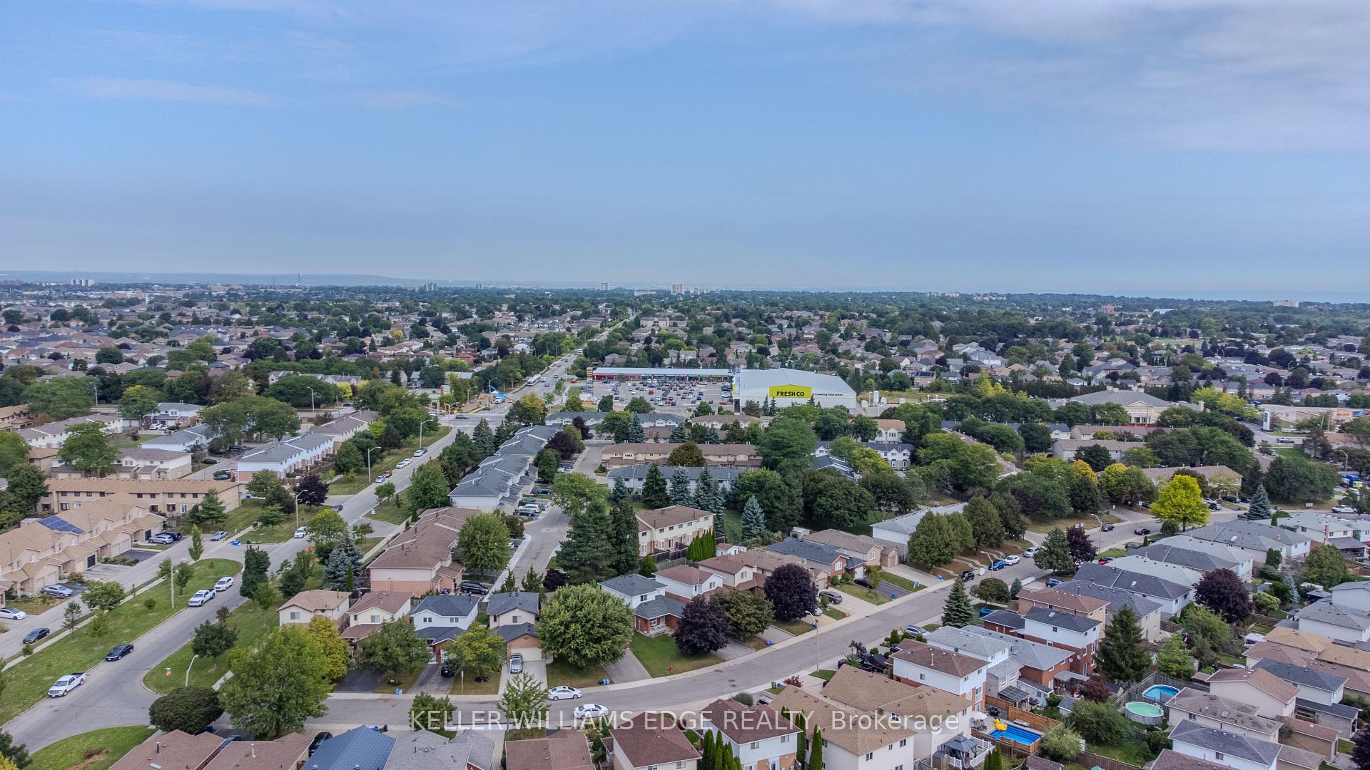Photo 30 of Unit #32, 10 Cadham Boulevard, Hamilton, Broughton — HOMEH