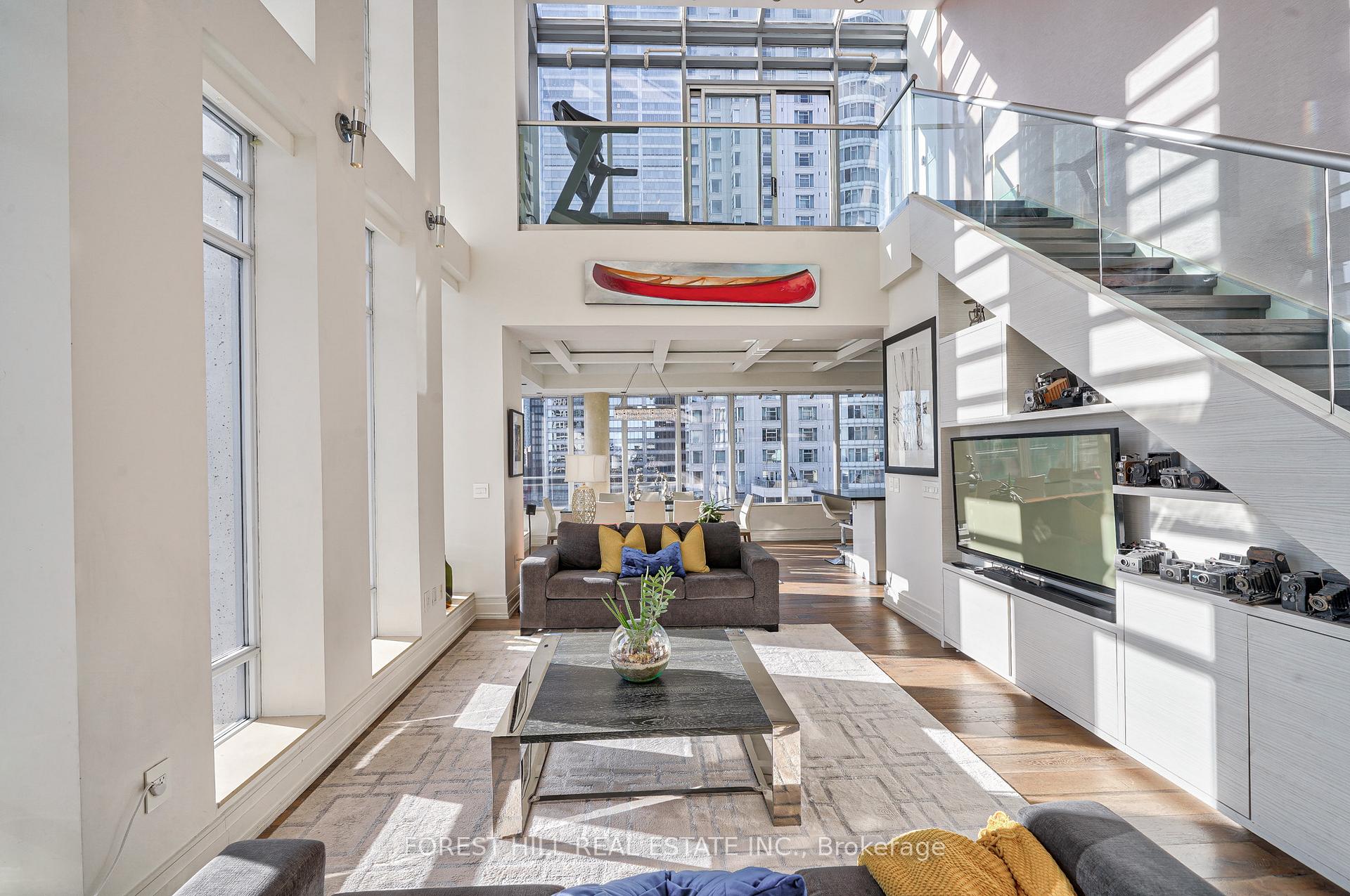 Photo 9 of Unit PH2701, 8 Colborne Street, Toronto, Church-Yonge Corridor — HOMEH