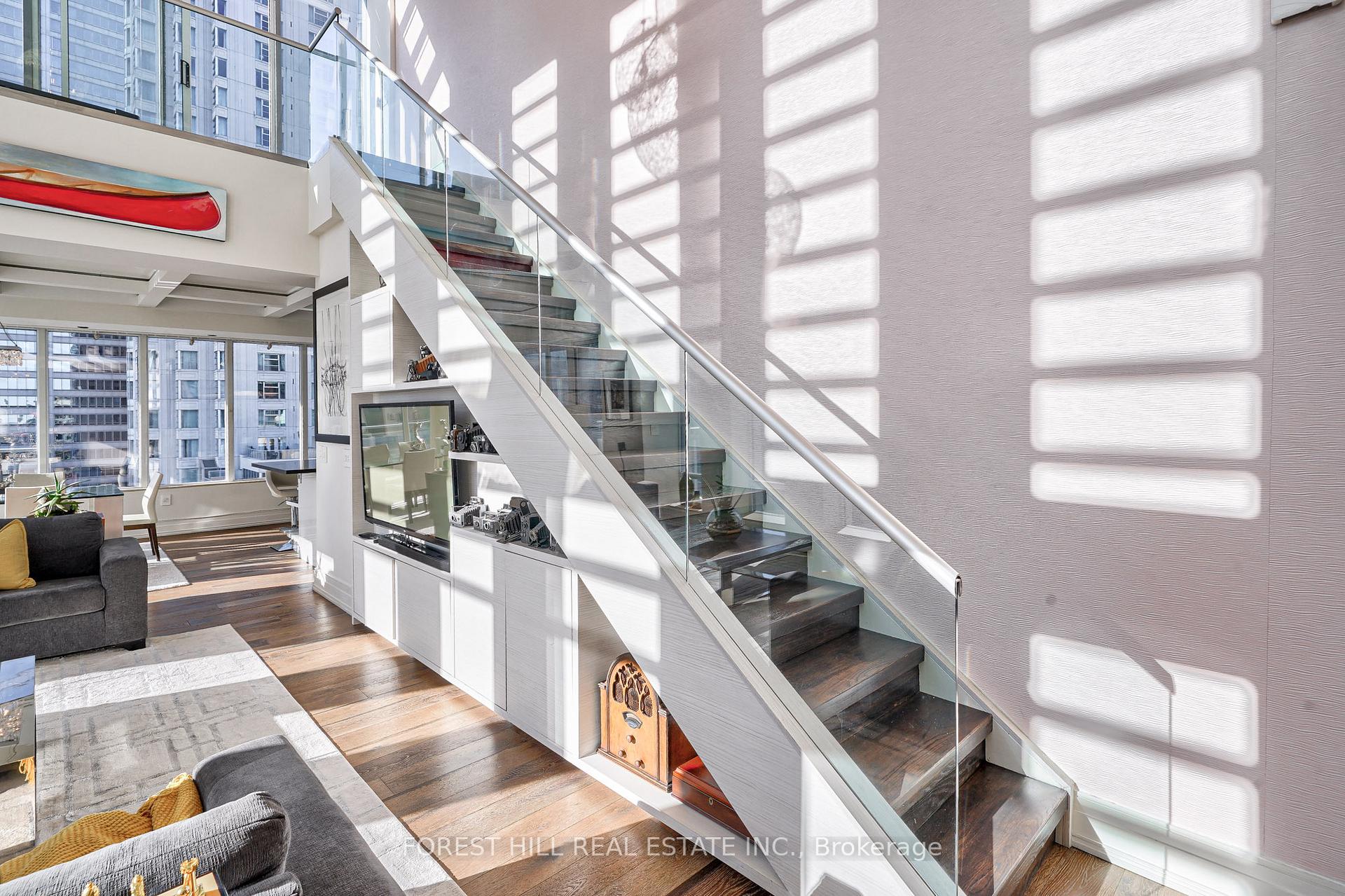 Photo 10 of Unit PH2701, 8 Colborne Street, Toronto, Church-Yonge Corridor — HOMEH
