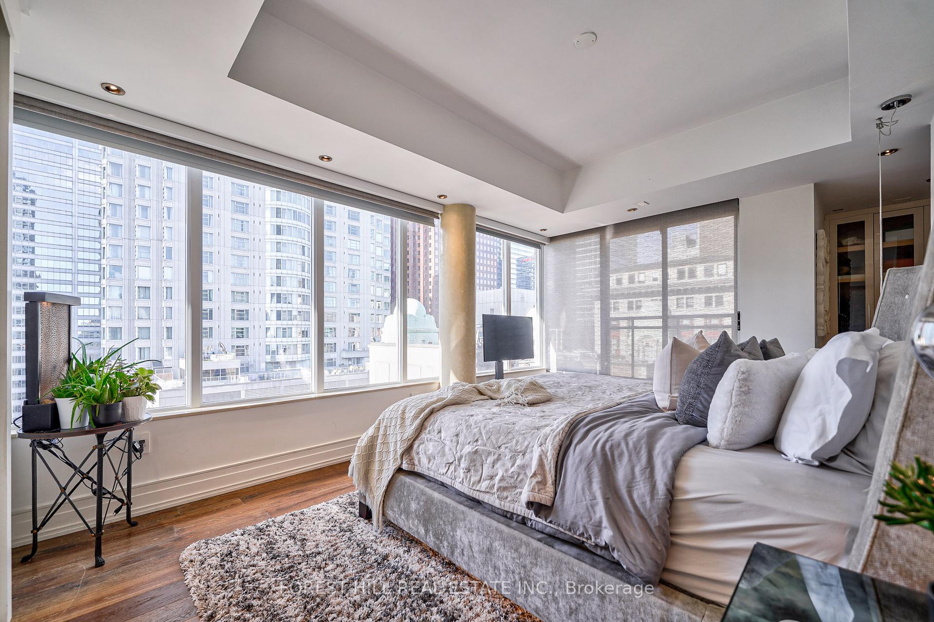 Photo 15 of Unit PH2701, 8 Colborne Street, Toronto, Church-Yonge Corridor — HOMEH