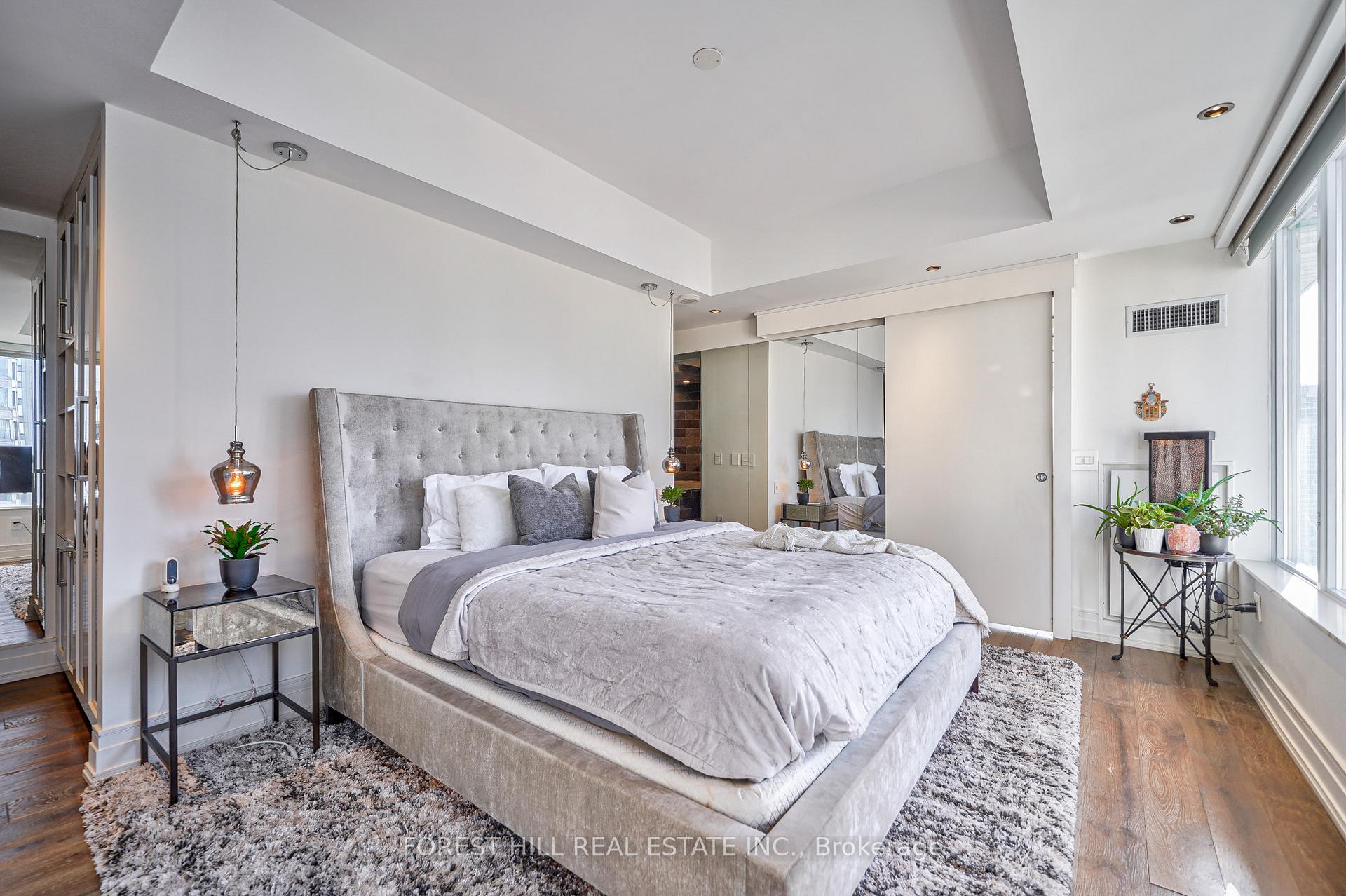 Photo 17 of Unit PH2701, 8 Colborne Street, Toronto, Church-Yonge Corridor — HOMEH