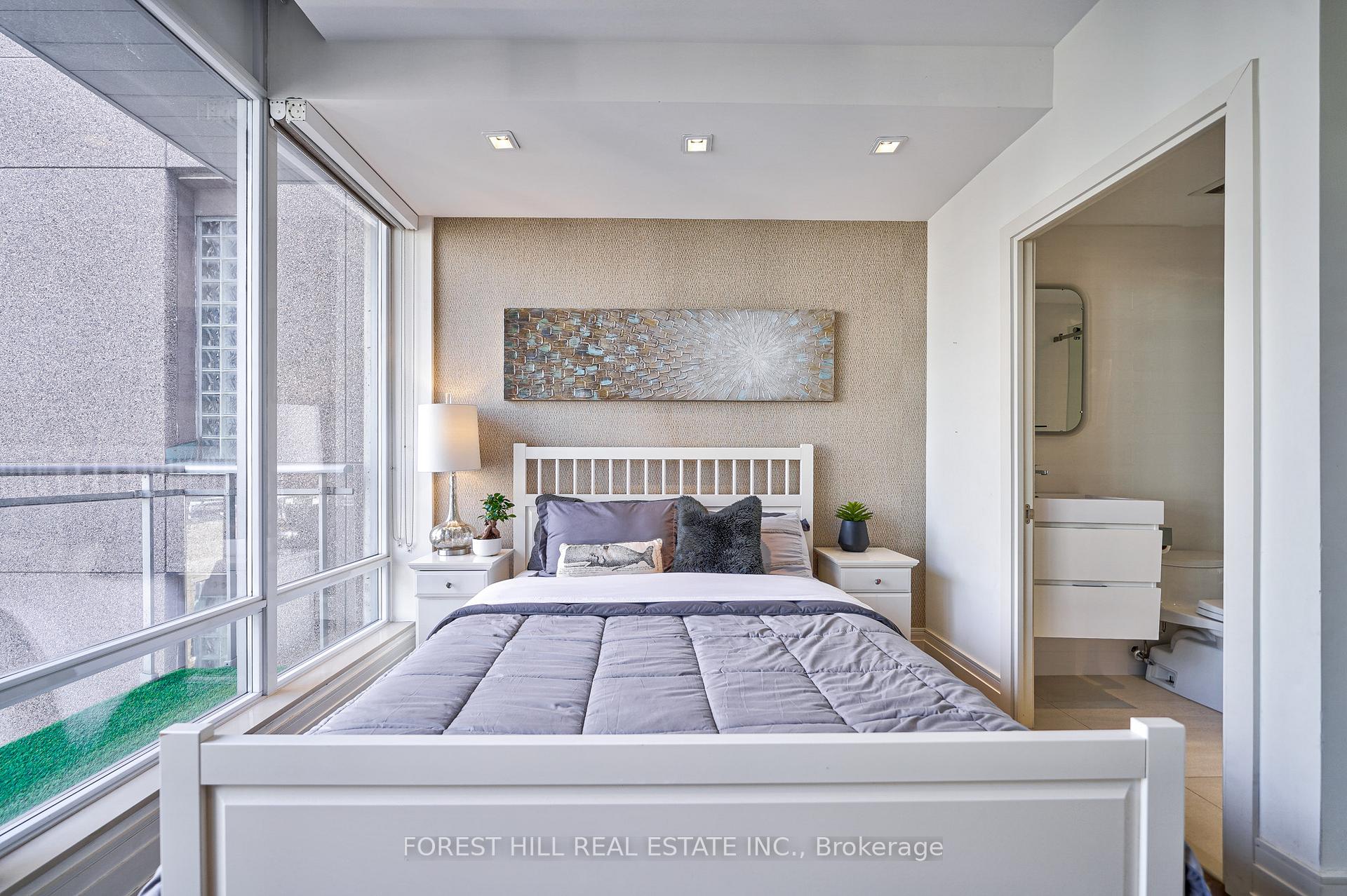 Photo 23 of Unit PH2701, 8 Colborne Street, Toronto, Church-Yonge Corridor — HOMEH