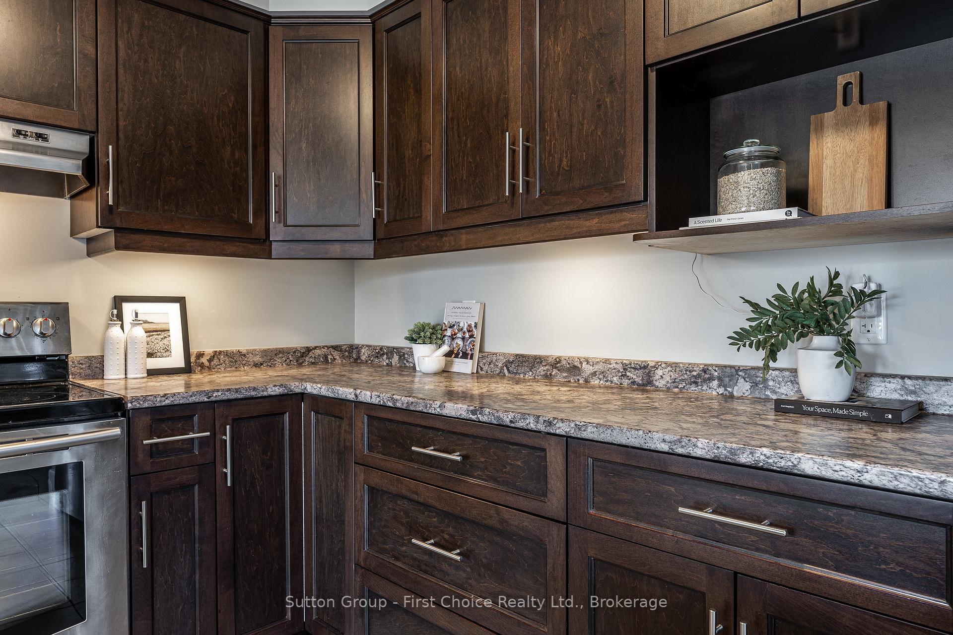 Photo 12 of 59 Bradshaw Drive, Stratford — HOMEH
