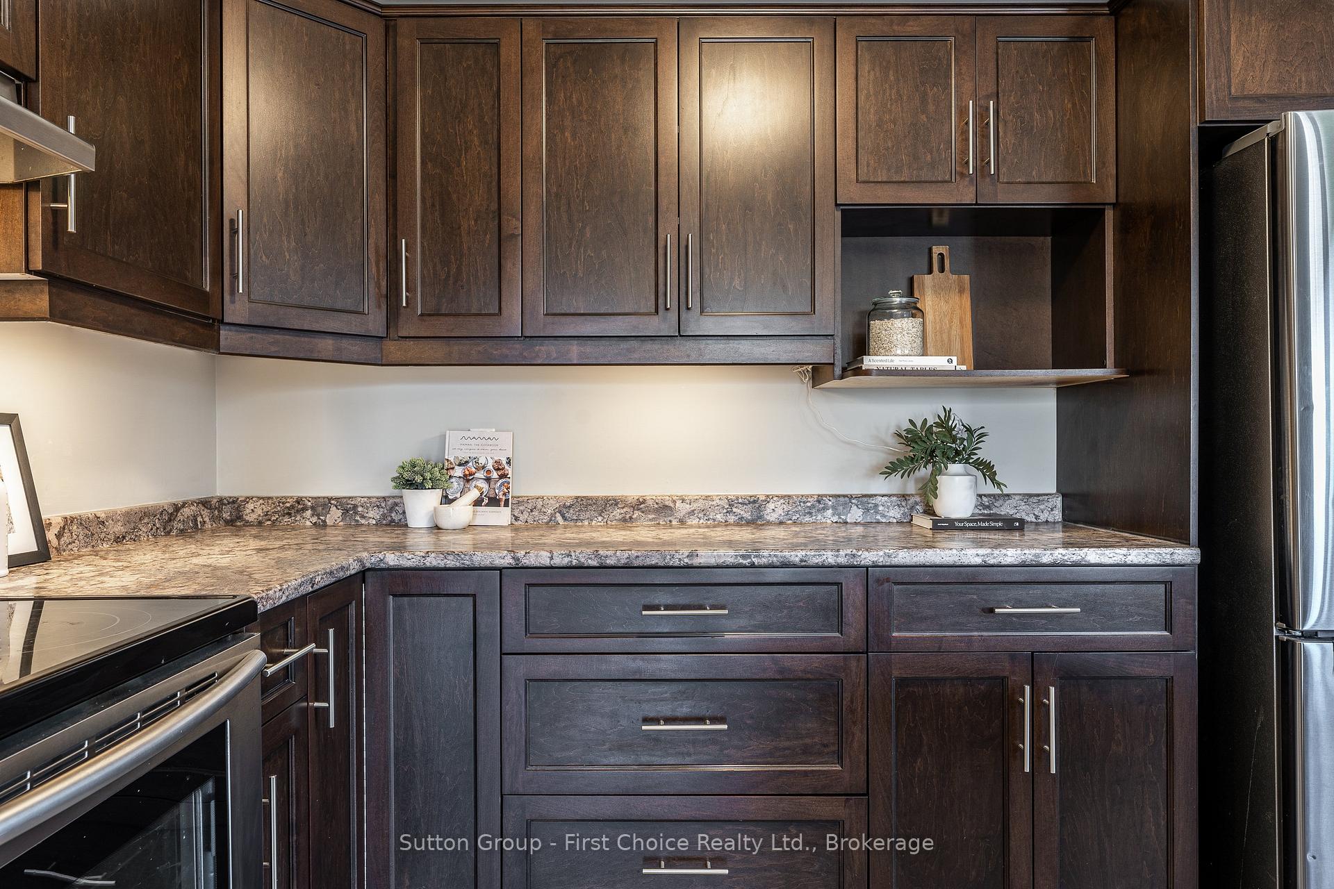 Photo 13 of 59 Bradshaw Drive, Stratford — HOMEH