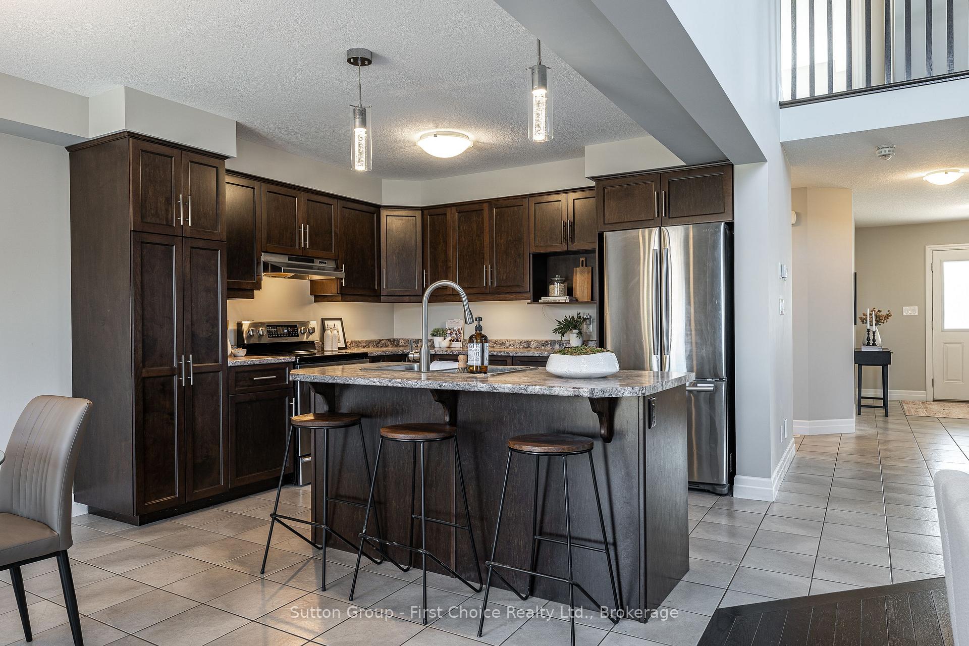 Photo 18 of 59 Bradshaw Drive, Stratford — HOMEH