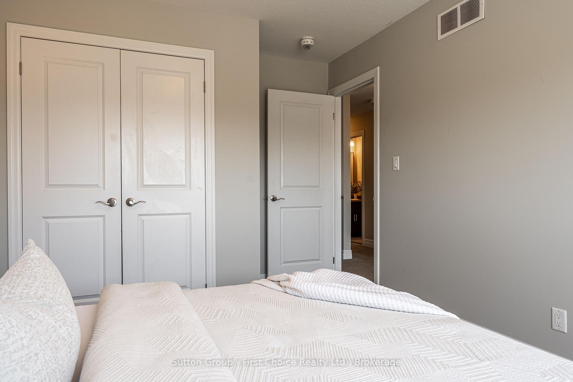 Photo 25 of 59 Bradshaw Drive, Stratford — HOMEH
