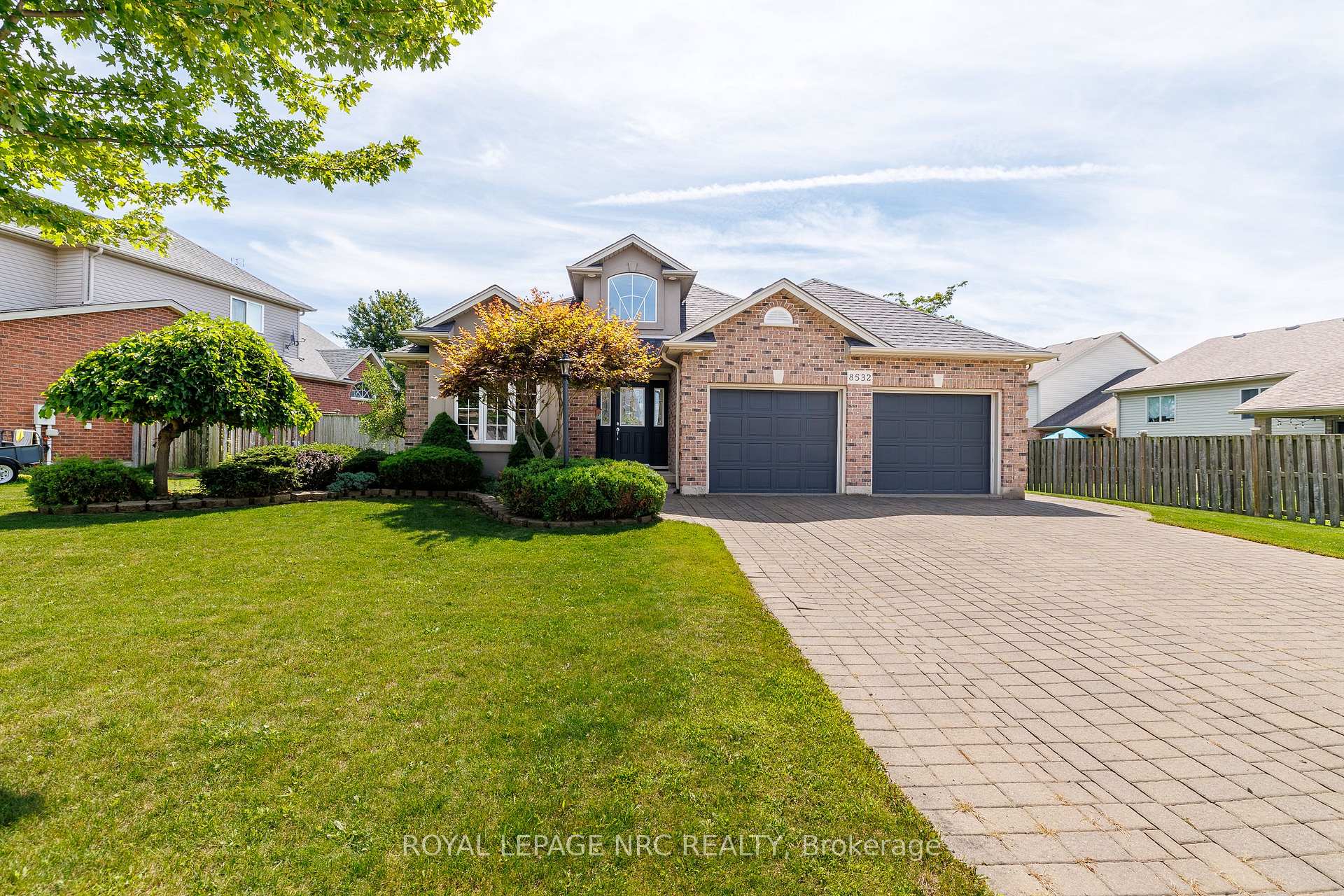Photo 2 of 8532 Heikoop Crescent, Niagara Falls, Forestview — HOMEH