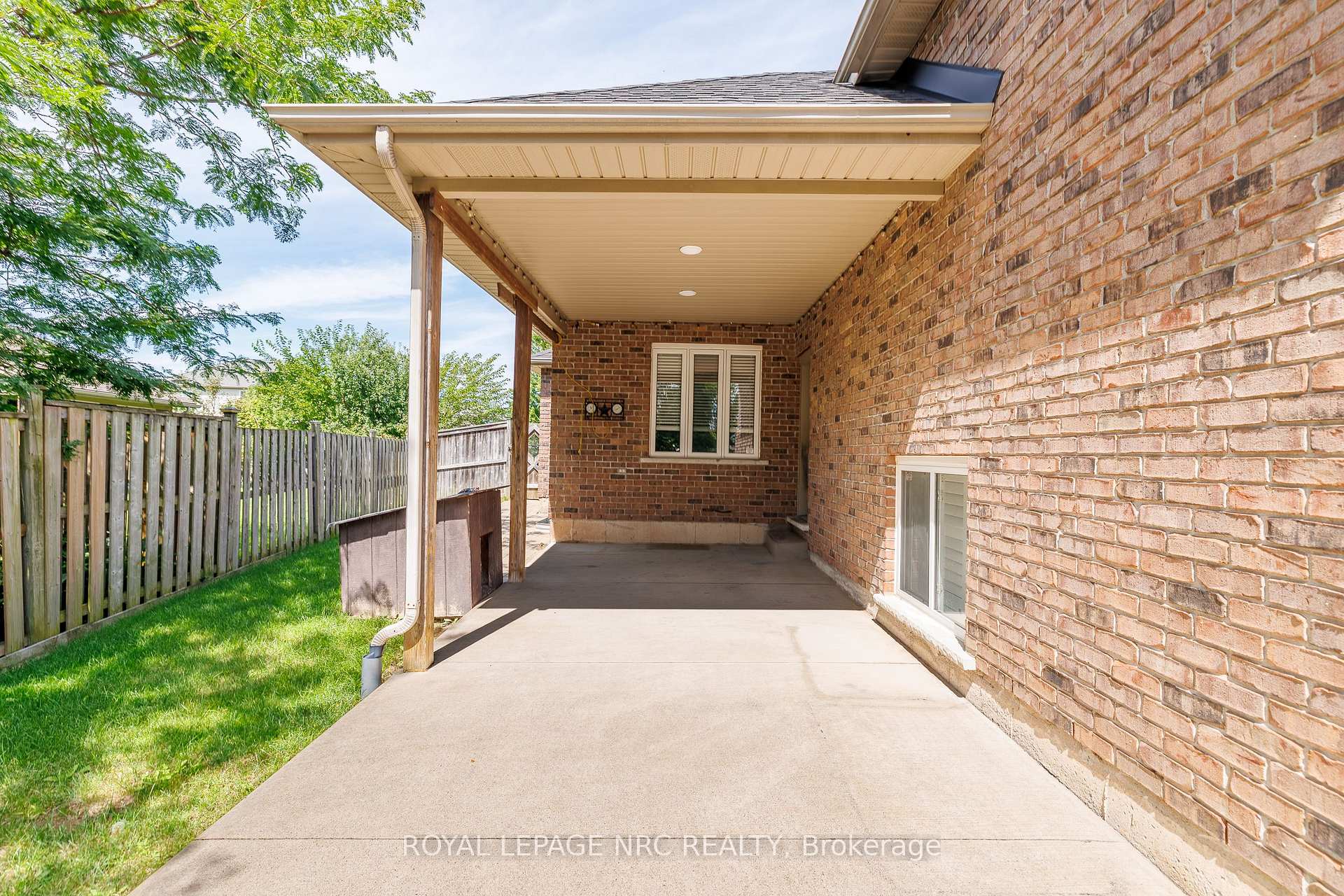 Photo 11 of 8532 Heikoop Crescent, Niagara Falls, Forestview — HOMEH
