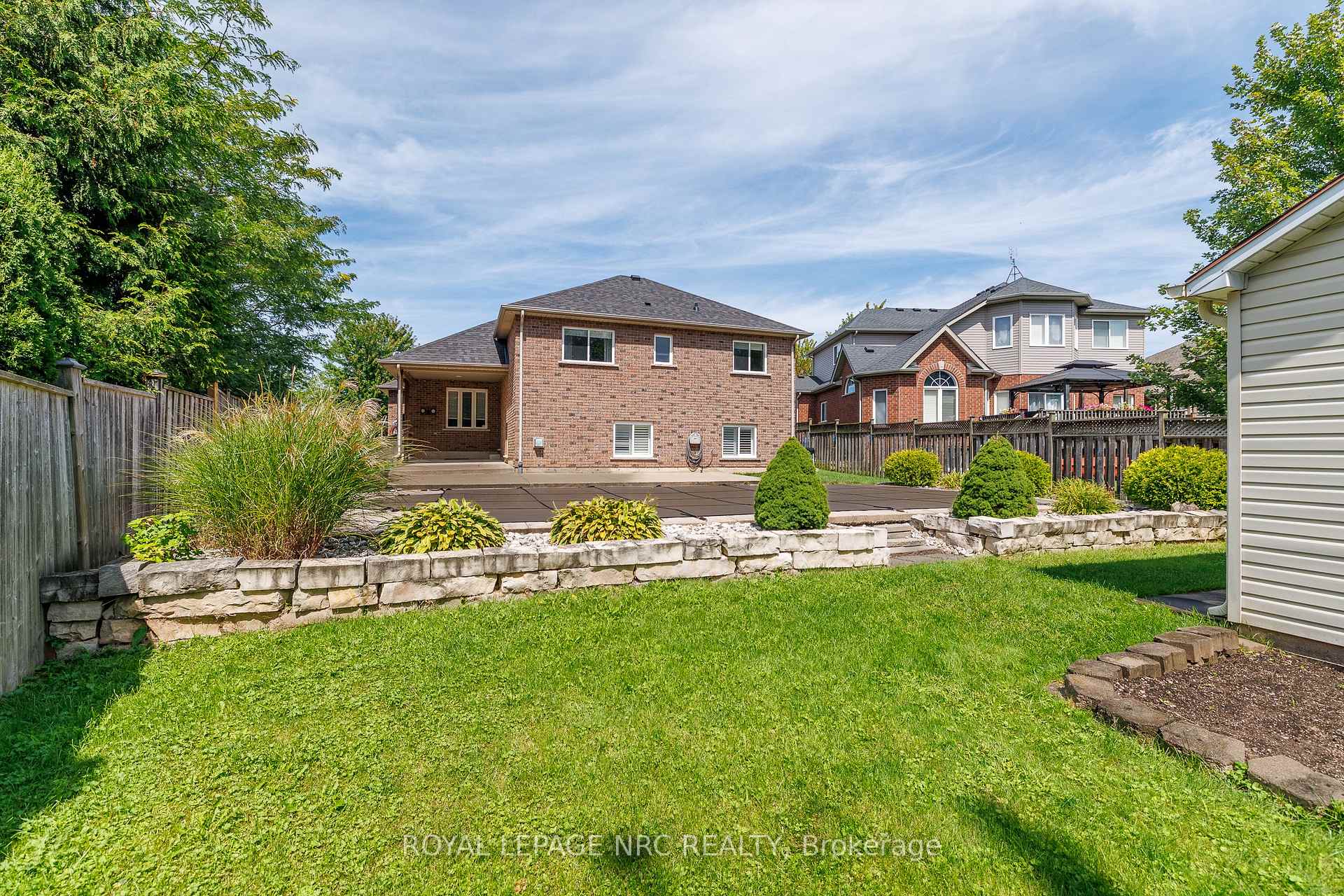 Photo 13 of 8532 Heikoop Crescent, Niagara Falls, Forestview — HOMEH
