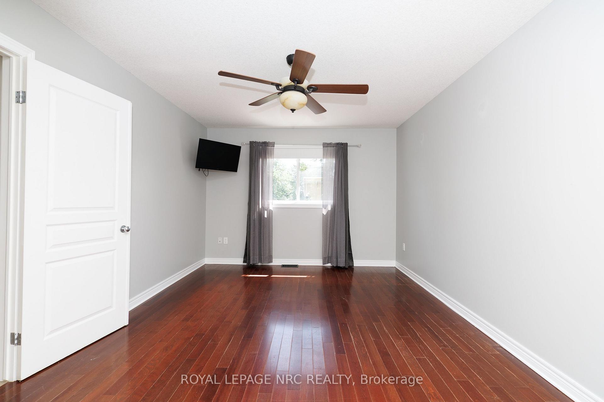 Photo 31 of 8532 Heikoop Crescent, Niagara Falls, Forestview — HOMEH