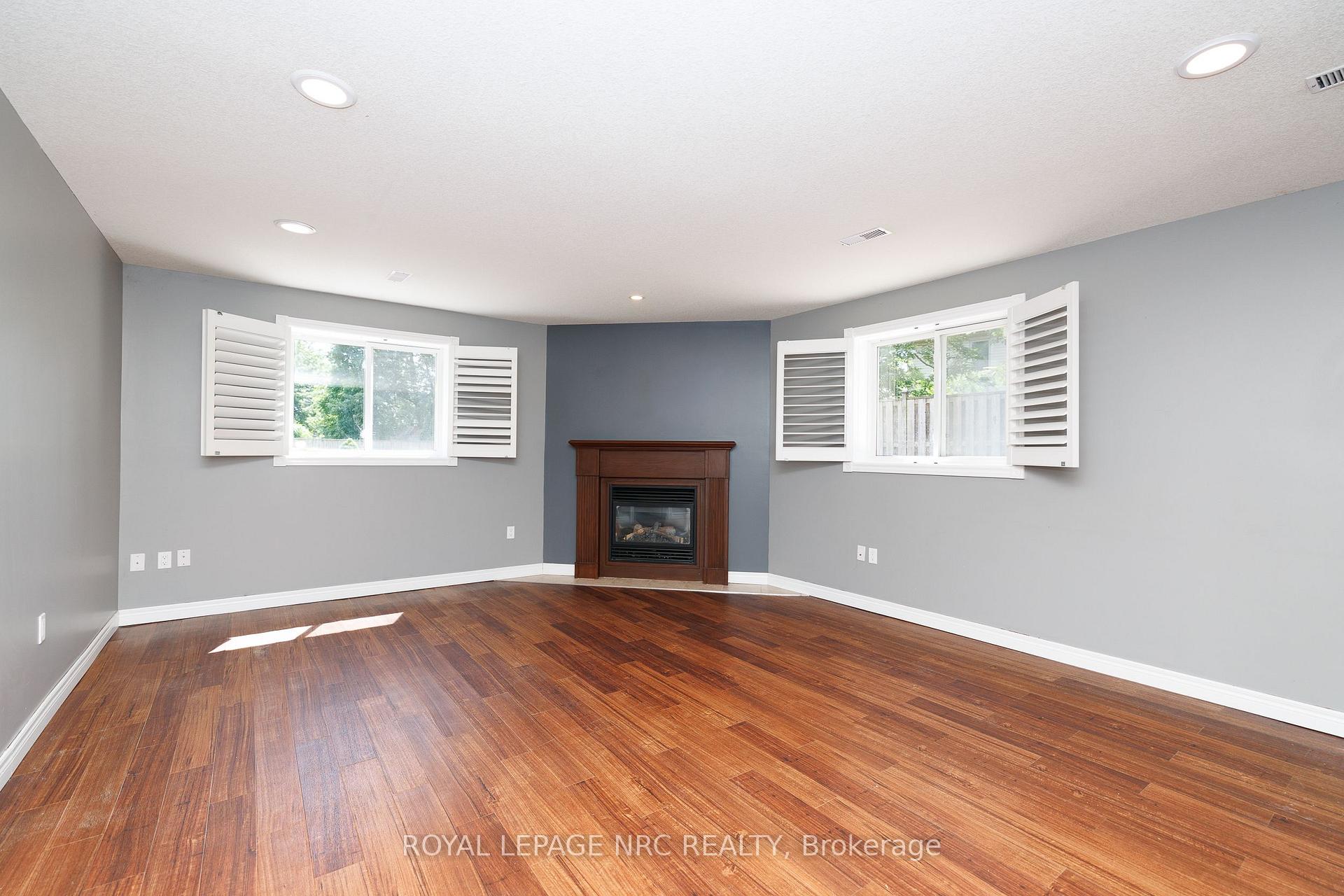 Photo 34 of 8532 Heikoop Crescent, Niagara Falls, Forestview — HOMEH