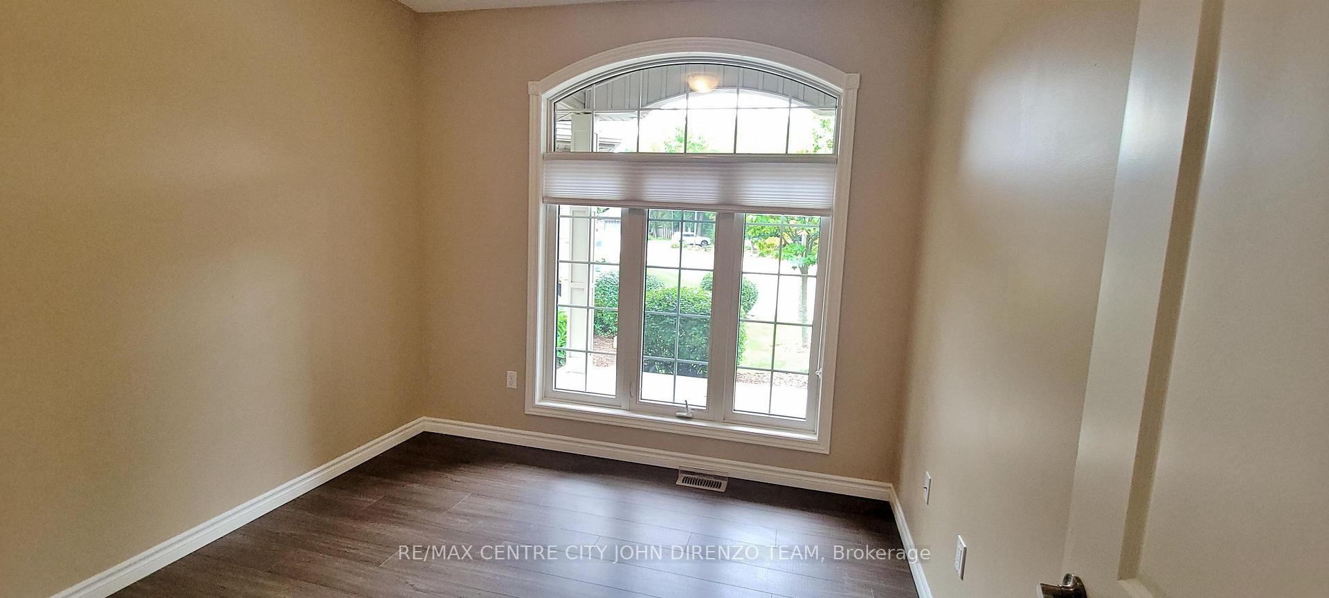 Photo 11 of Unit 11, 1 Vineden Drive, Central Elgin, Lynhurst — HOMEH