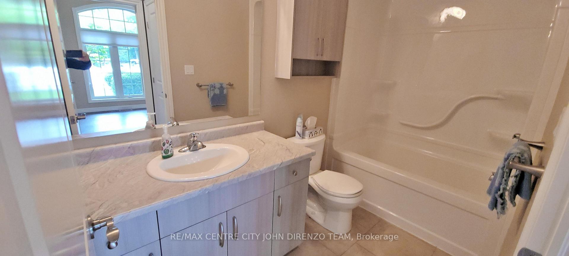 Photo 14 of Unit 11, 1 Vineden Drive, Central Elgin, Lynhurst — HOMEH