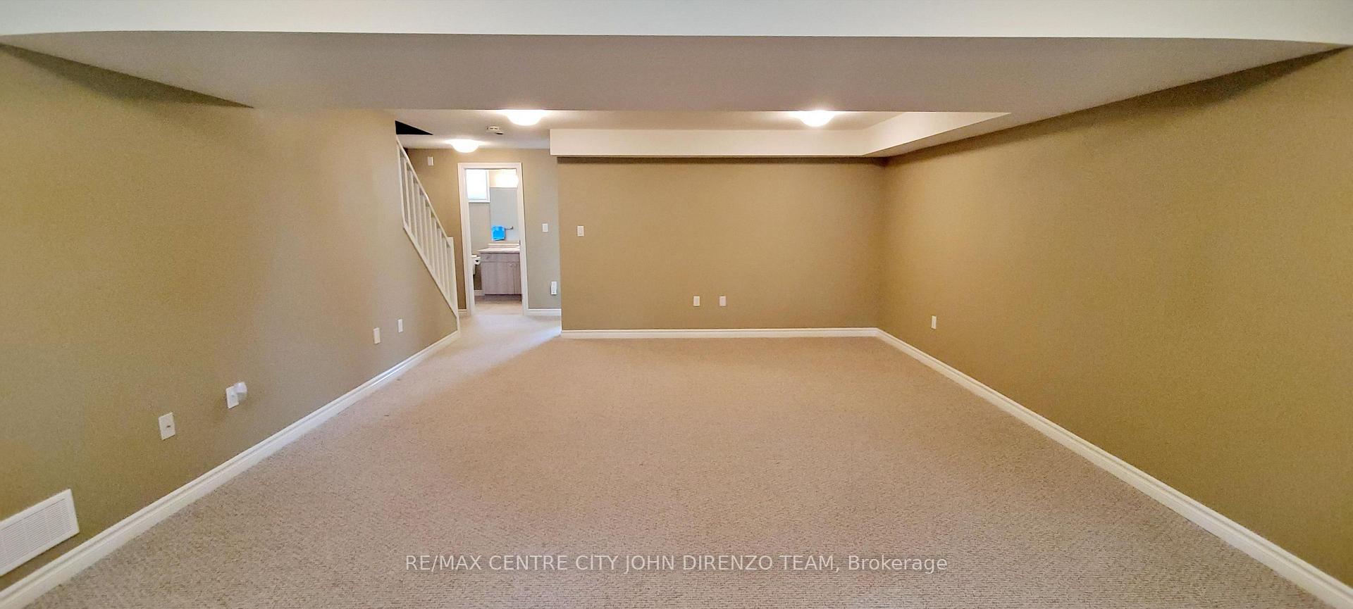 Photo 17 of Unit 11, 1 Vineden Drive, Central Elgin, Lynhurst — HOMEH