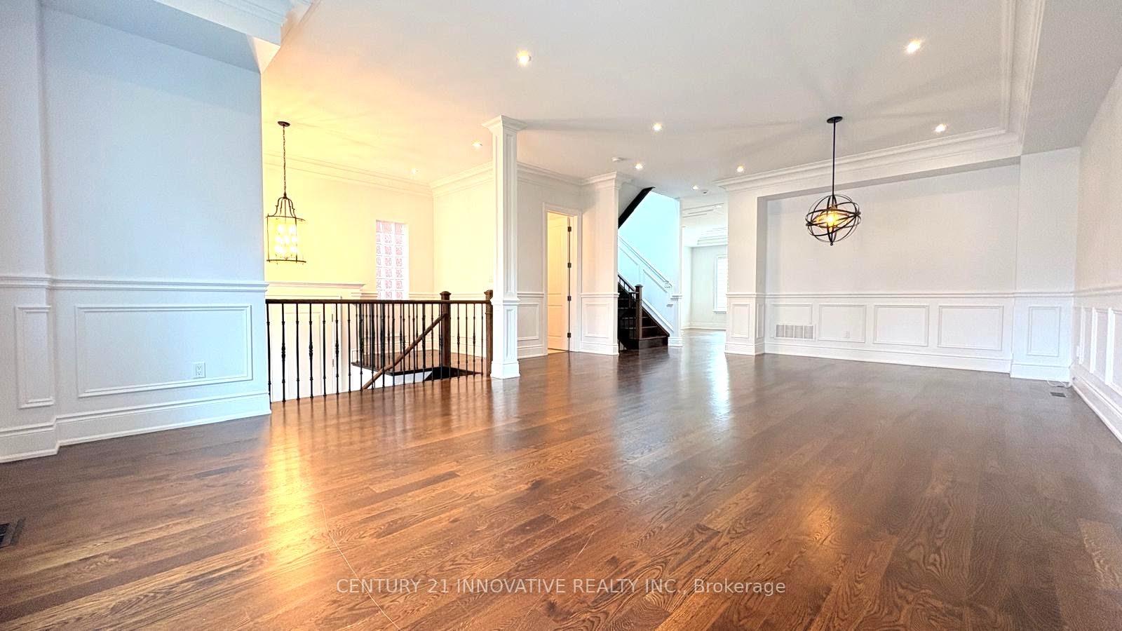 Photo 11 of 111 Royal Palm Drive, Vaughan, Crestwood-Springfarm-Yorkhill — HOMEH
