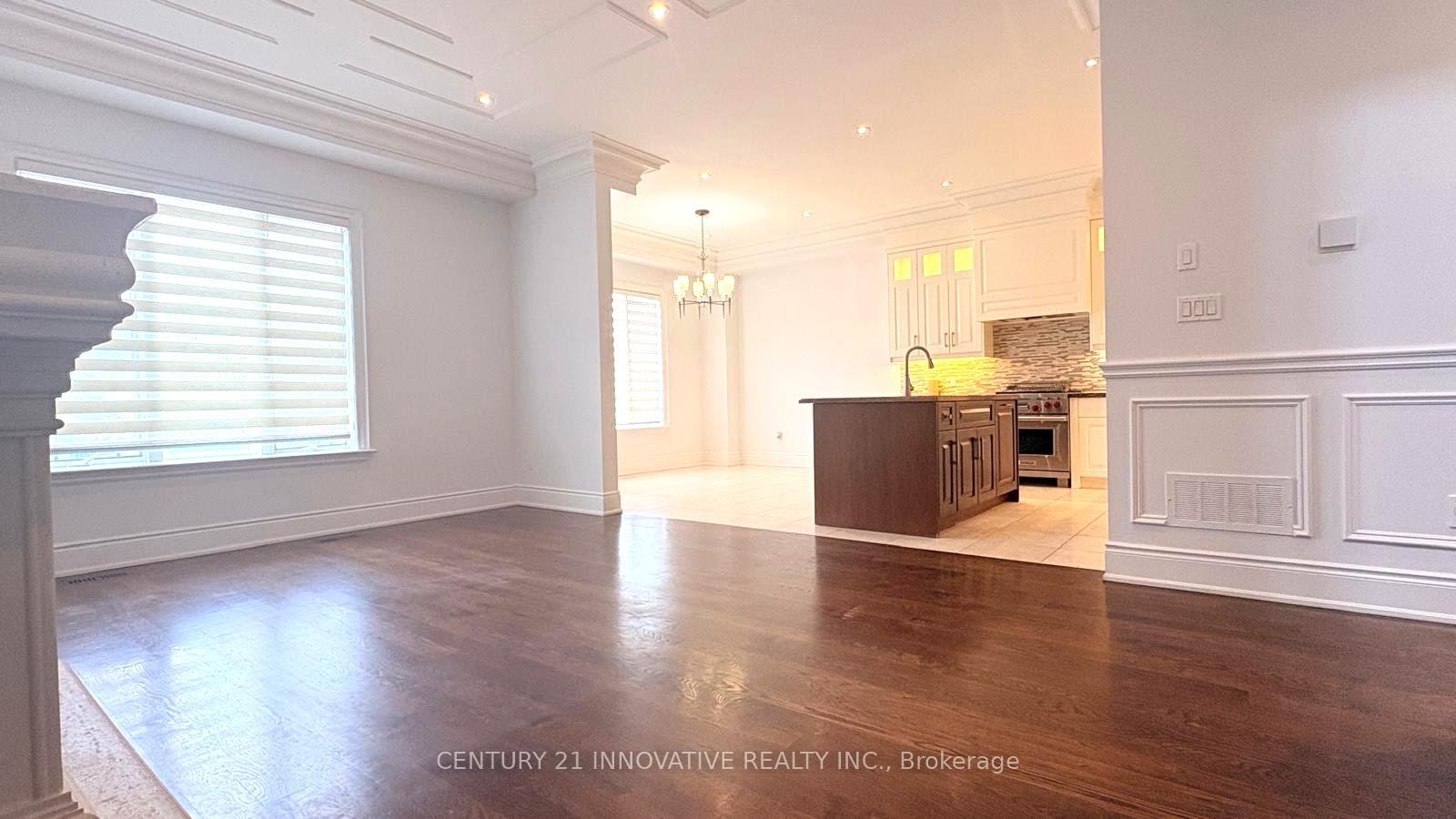 Photo 21 of 111 Royal Palm Drive, Vaughan, Crestwood-Springfarm-Yorkhill — HOMEH
