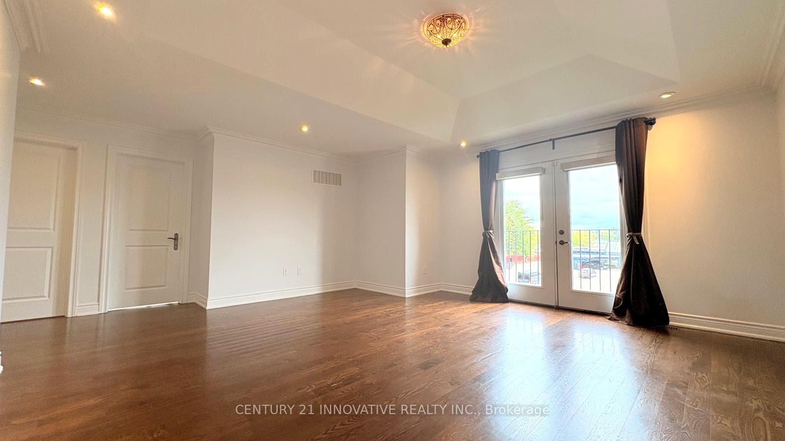 Photo 39 of 111 Royal Palm Drive, Vaughan, Crestwood-Springfarm-Yorkhill — HOMEH