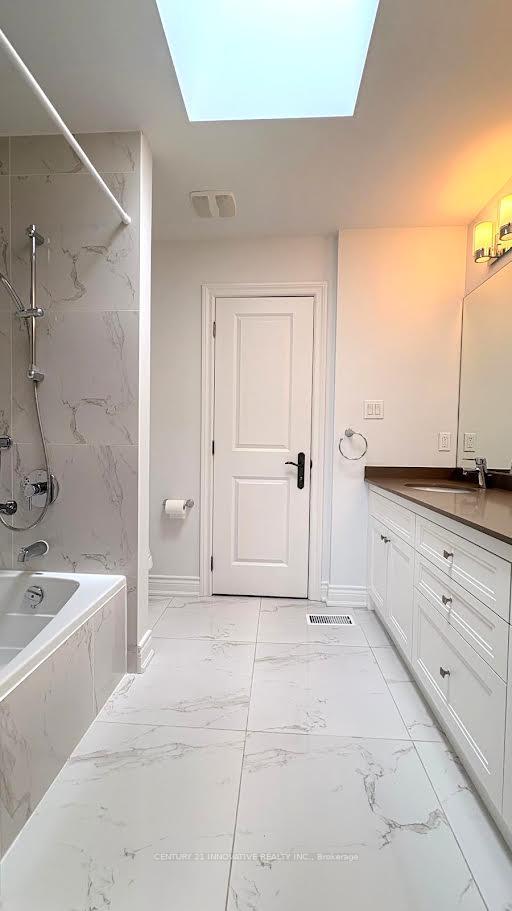 Photo 43 of 111 Royal Palm Drive, Vaughan, Crestwood-Springfarm-Yorkhill — HOMEH