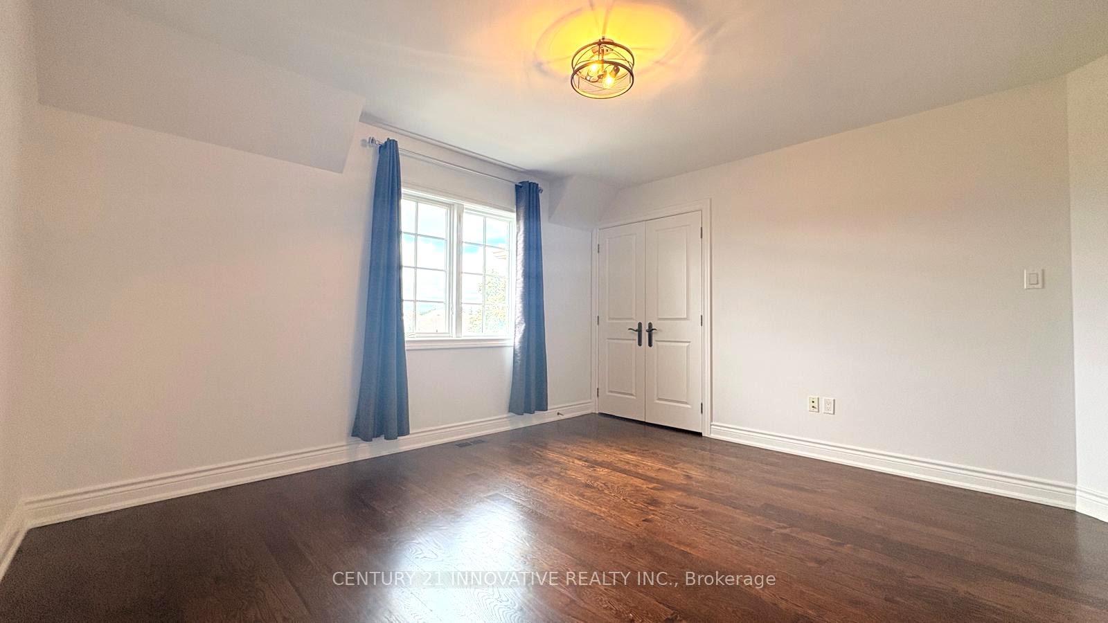 Photo 57 of 111 Royal Palm Drive, Vaughan, Crestwood-Springfarm-Yorkhill — HOMEH