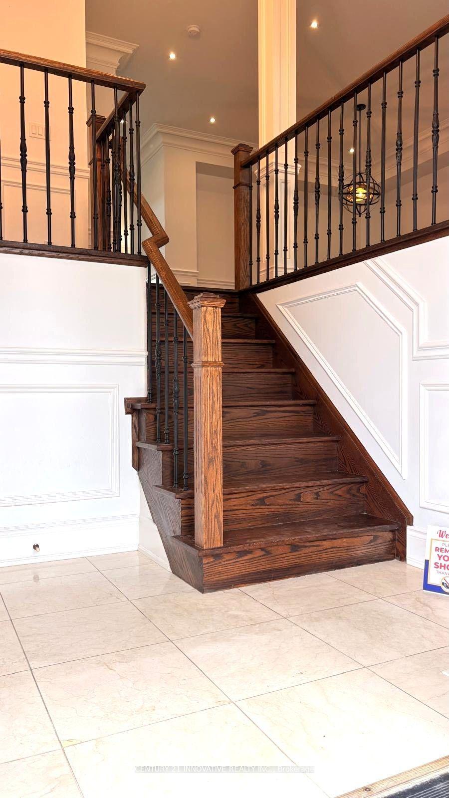 Photo 6 of 111 Royal Palm Drive, Vaughan, Crestwood-Springfarm-Yorkhill — HOMEH