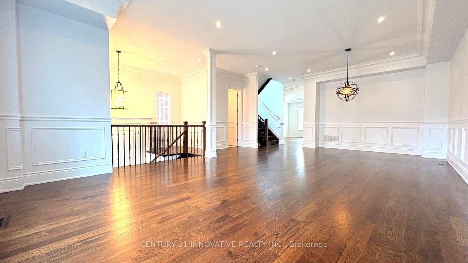 Photo 12 of 111 Royal Palm Drive, Vaughan, Crestwood-Springfarm-Yorkhill — HOMEH