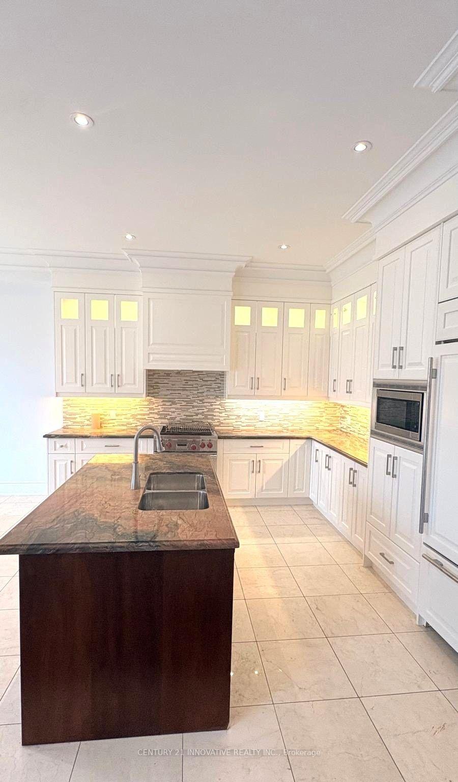 Photo 28 of 111 Royal Palm Drive, Vaughan, Crestwood-Springfarm-Yorkhill — HOMEH